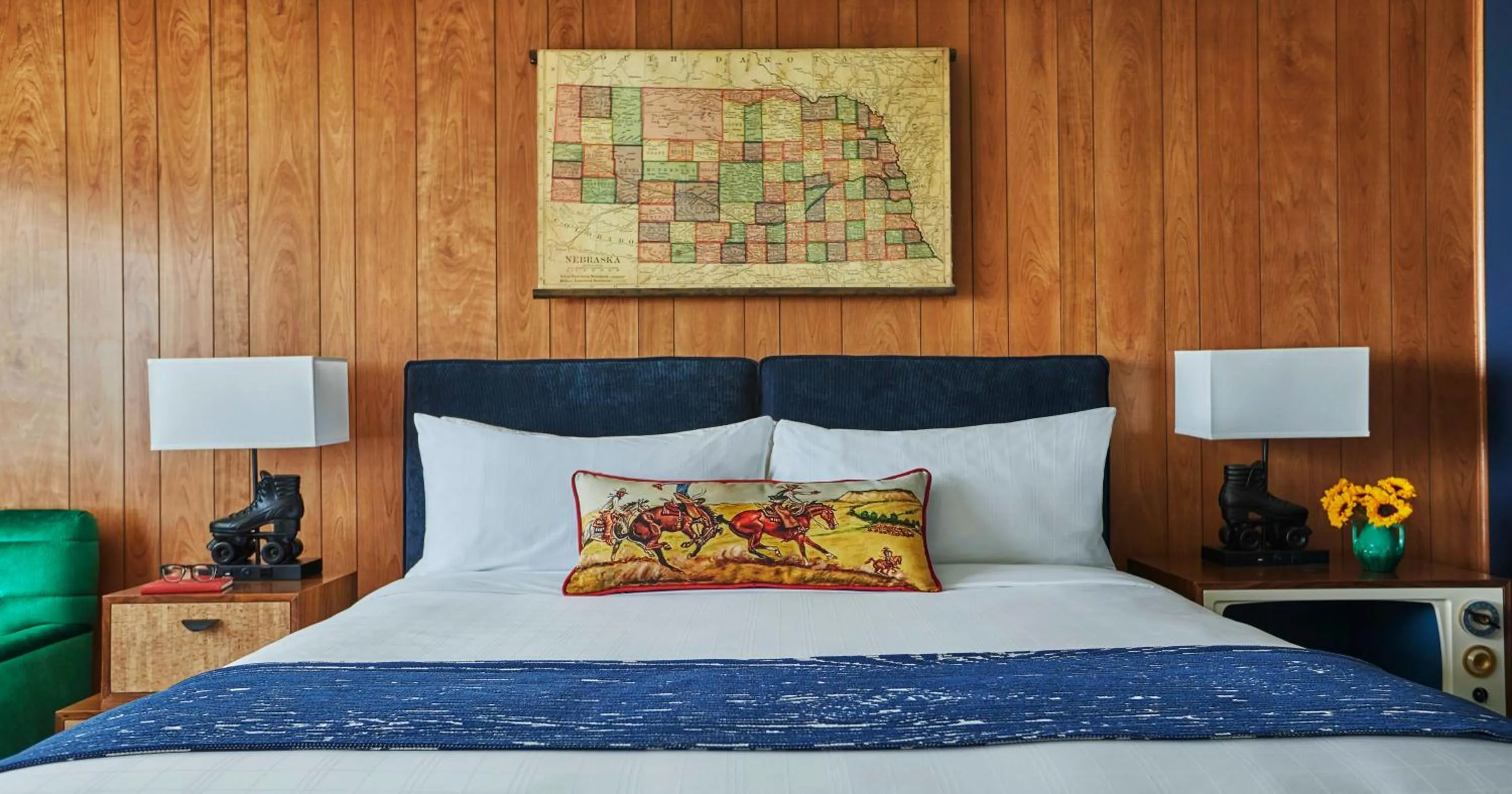 Bed in Graduate by Hilton Lincoln