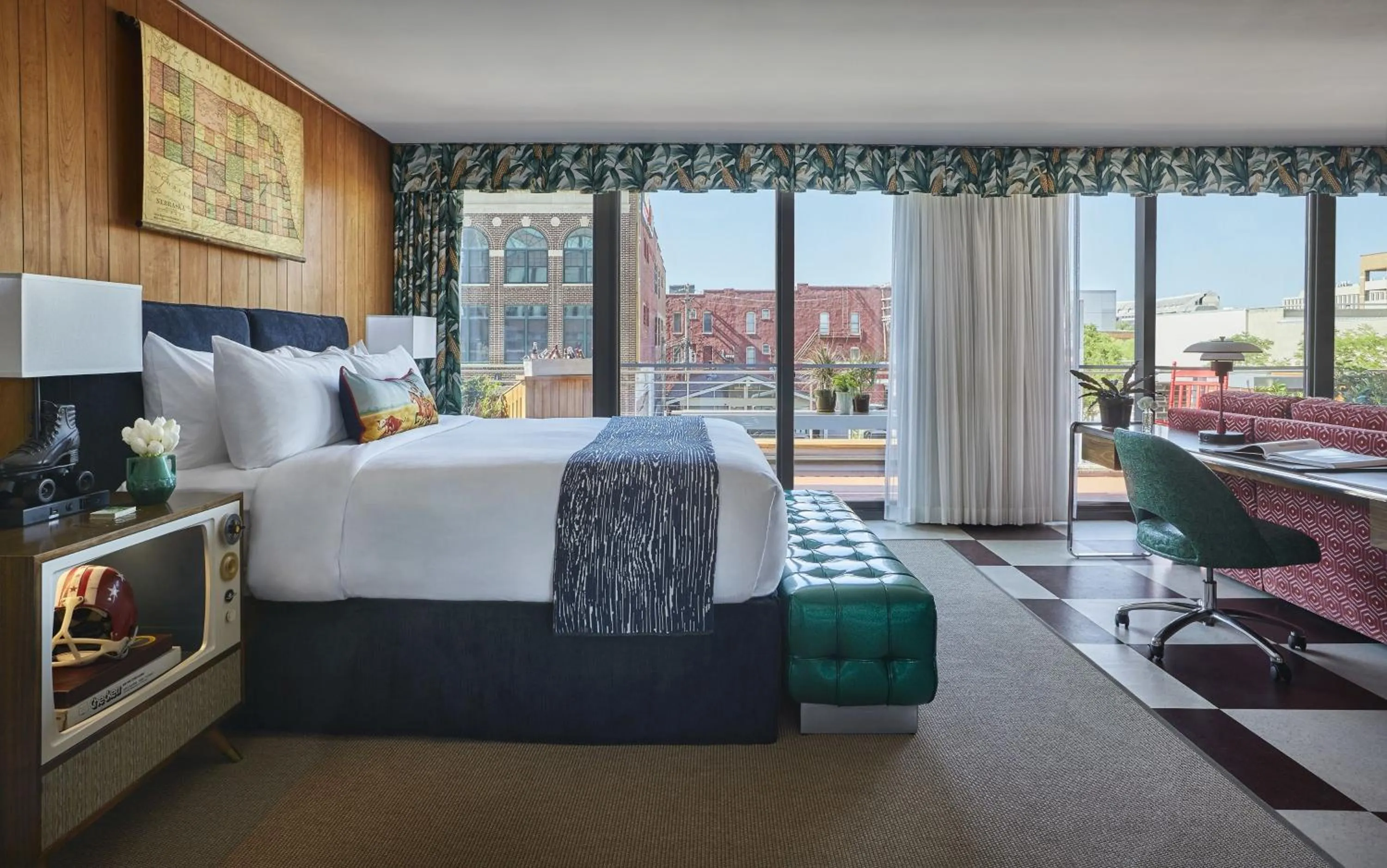 Bed in Graduate by Hilton Lincoln