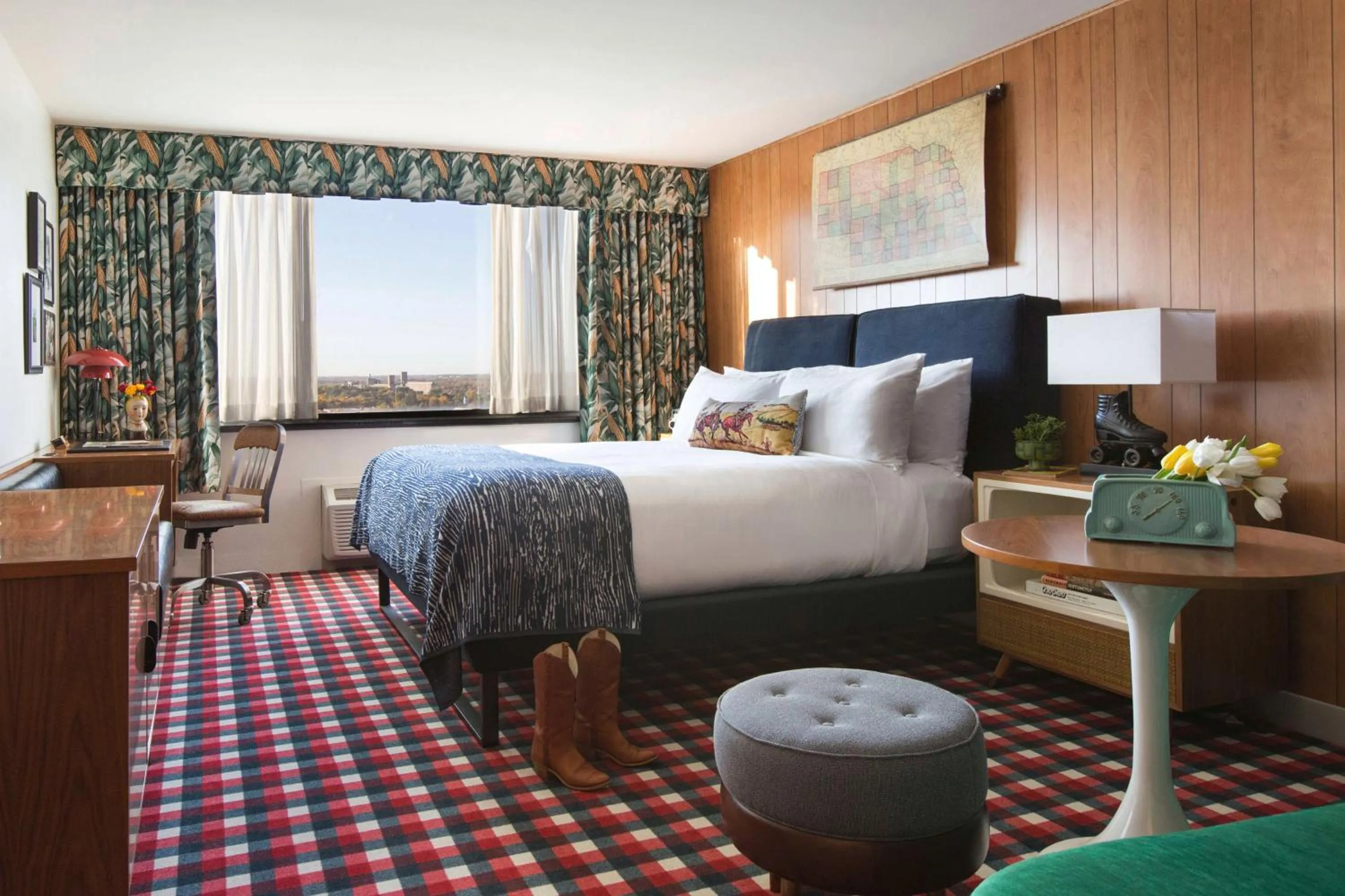 Bed in Graduate by Hilton Lincoln