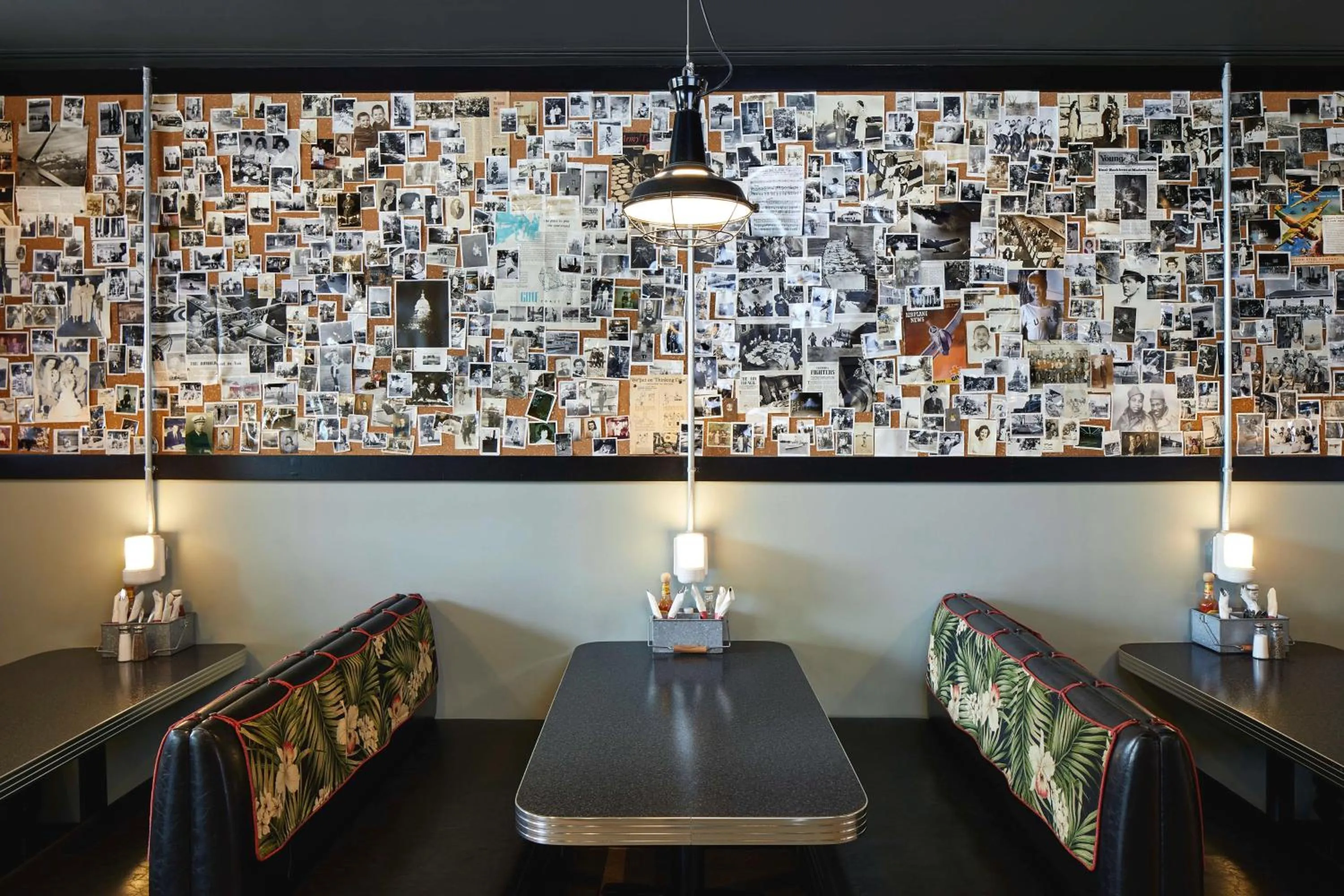 Restaurant/places to eat in Graduate by Hilton Lincoln