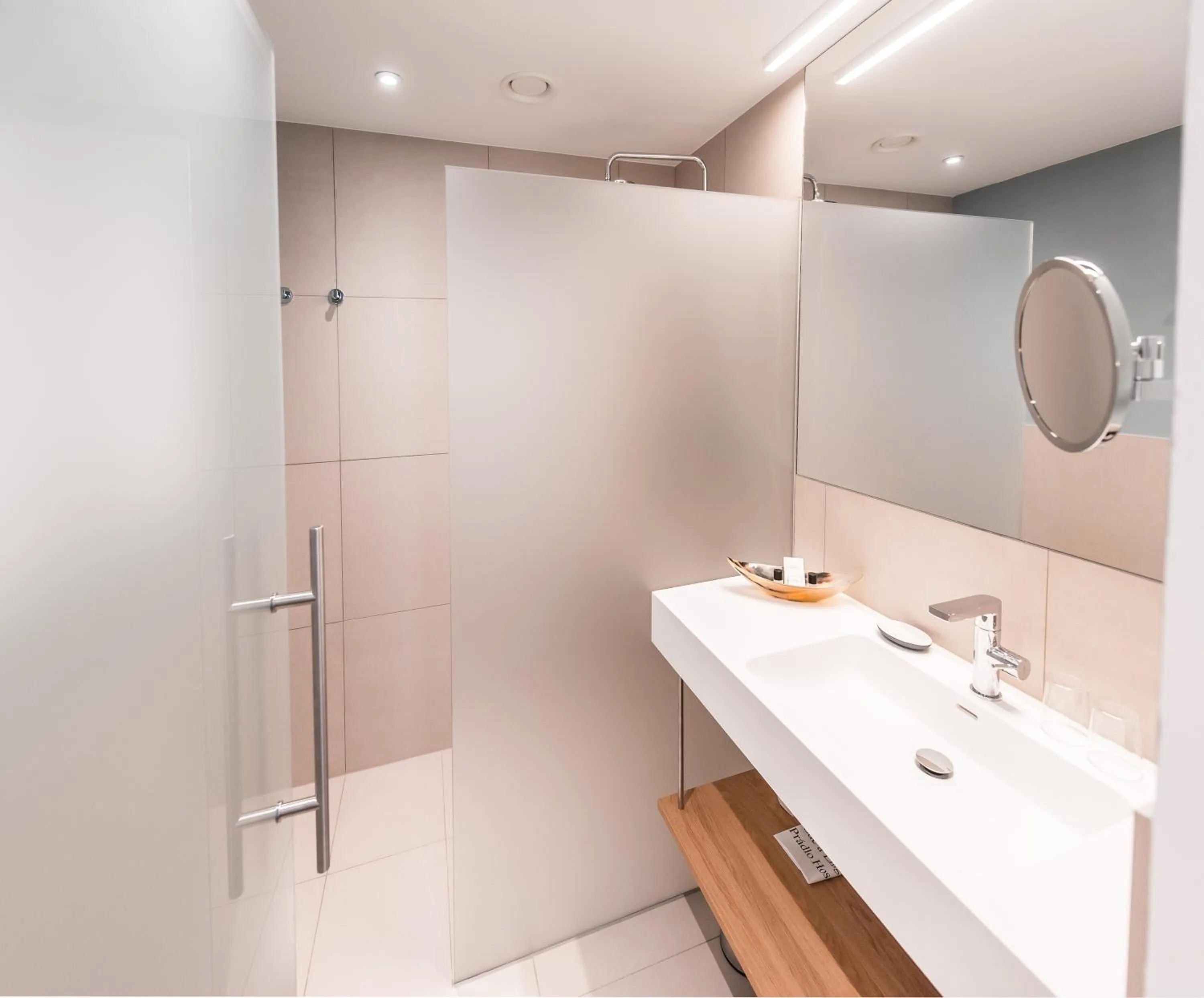 Bathroom in Göttfried - essen trinken schlafen