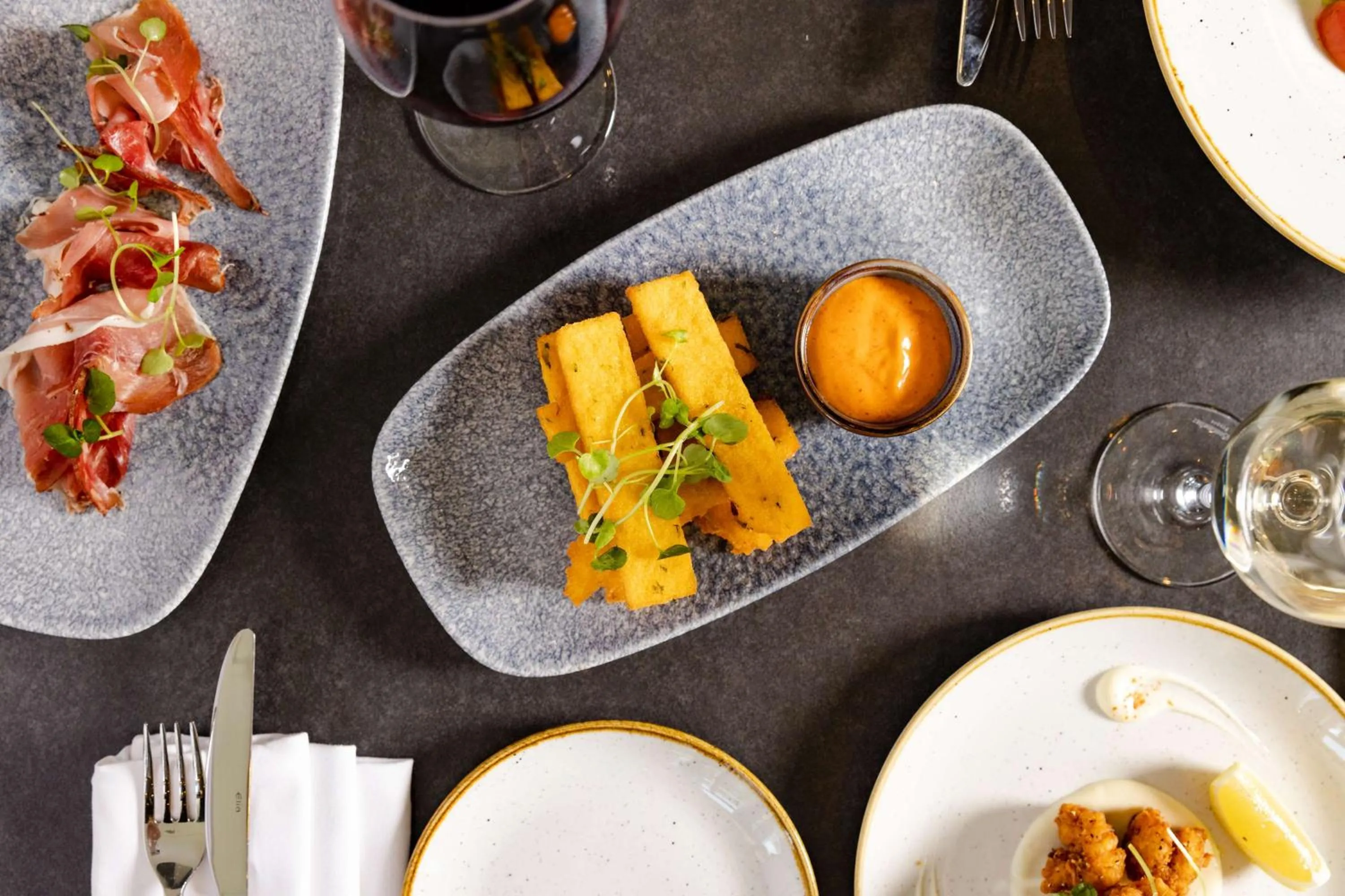 Restaurant/places to eat in Park Plaza London Waterloo