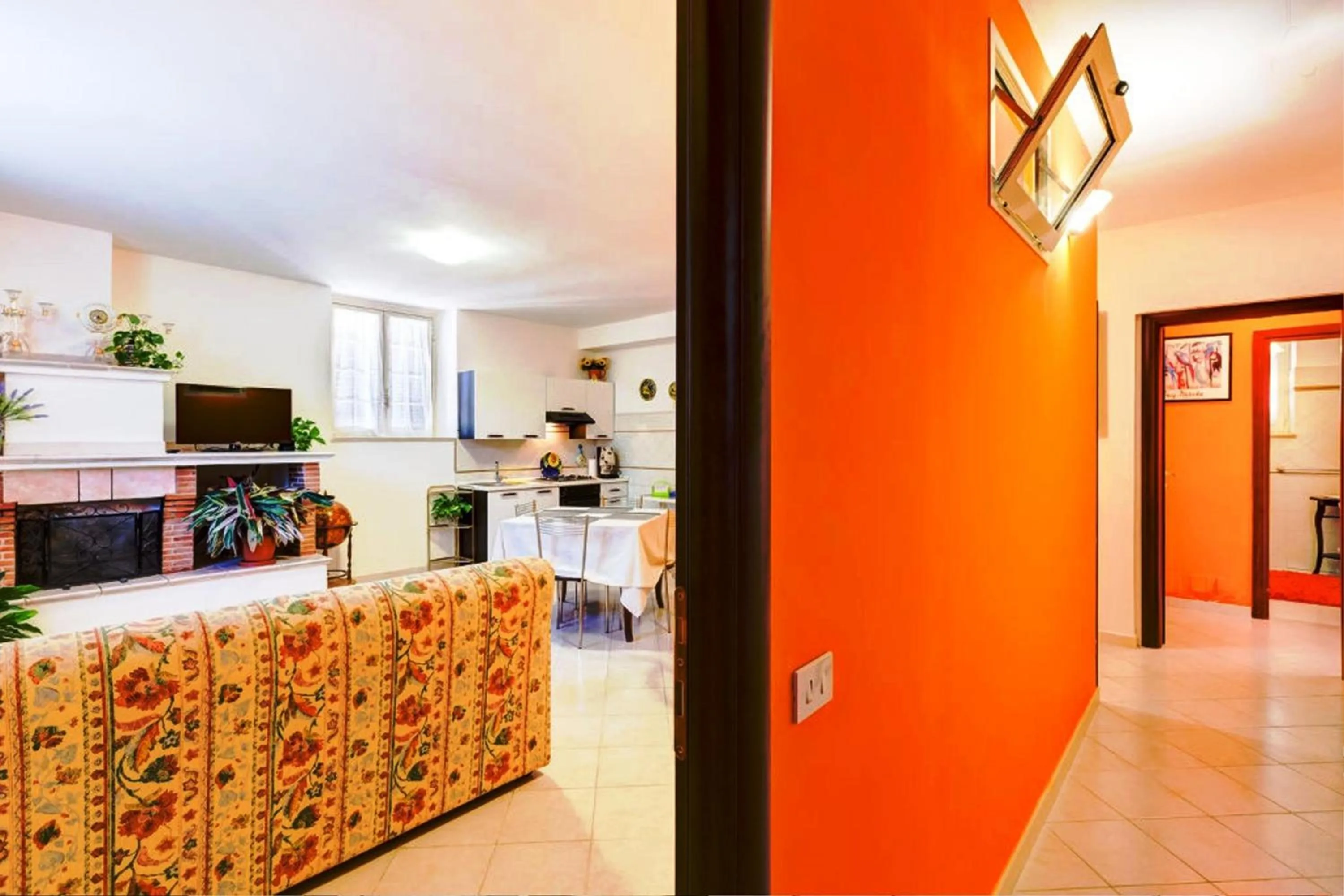 Communal lounge/ TV room in B&B Luna