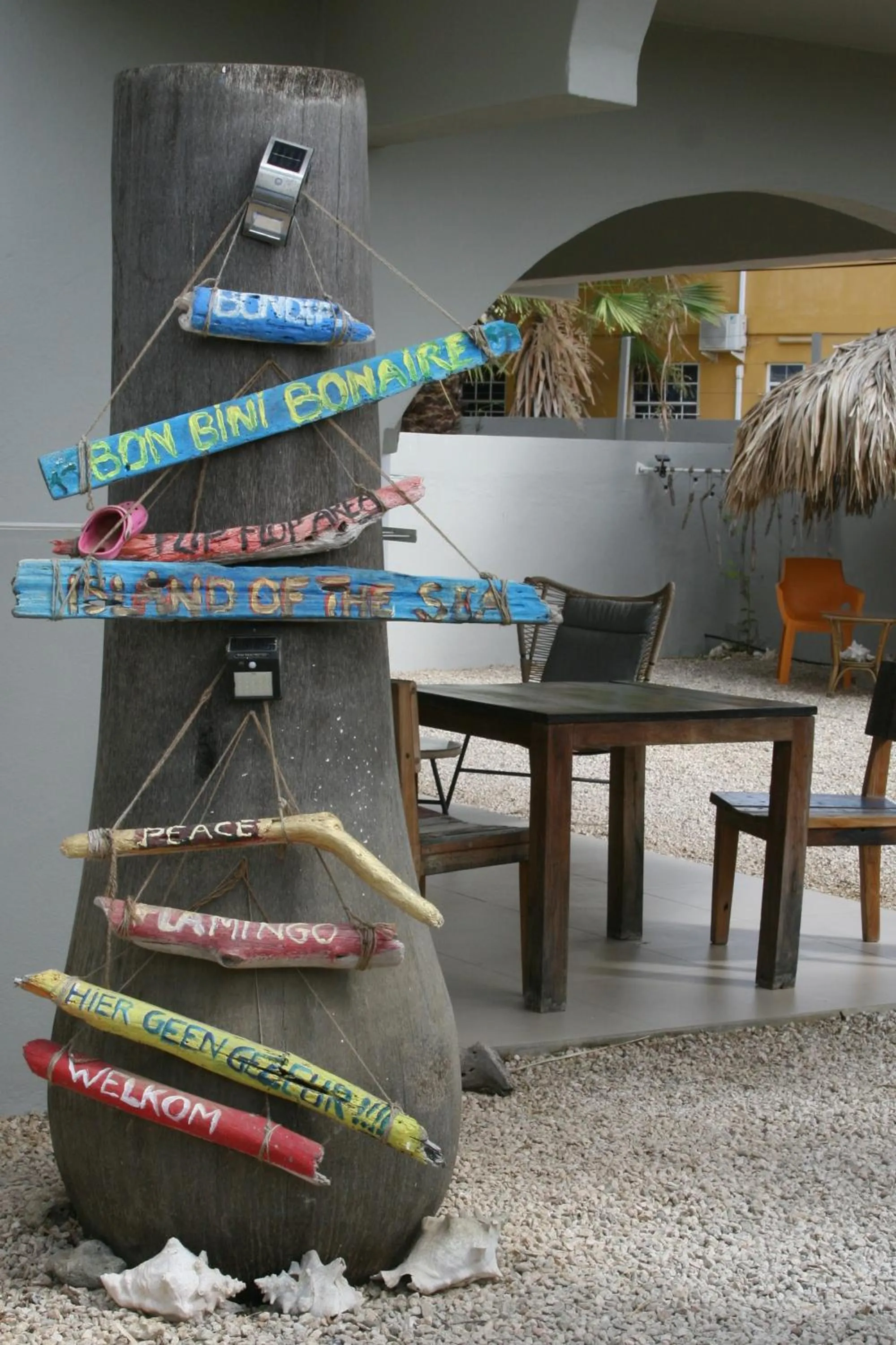 Facade/entrance in BnBBonaire near the ocean