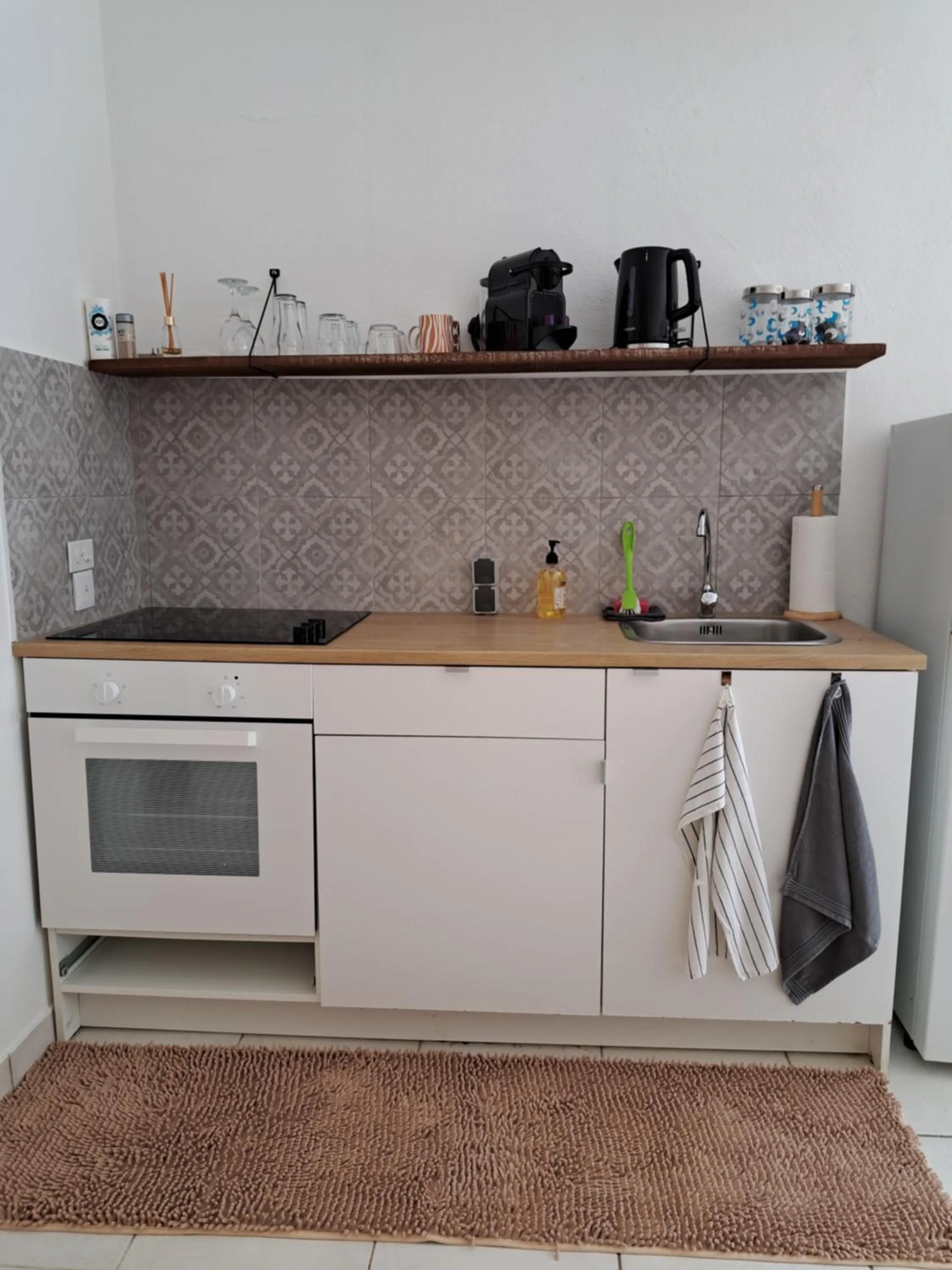 kitchen in BnBBonaire near the ocean