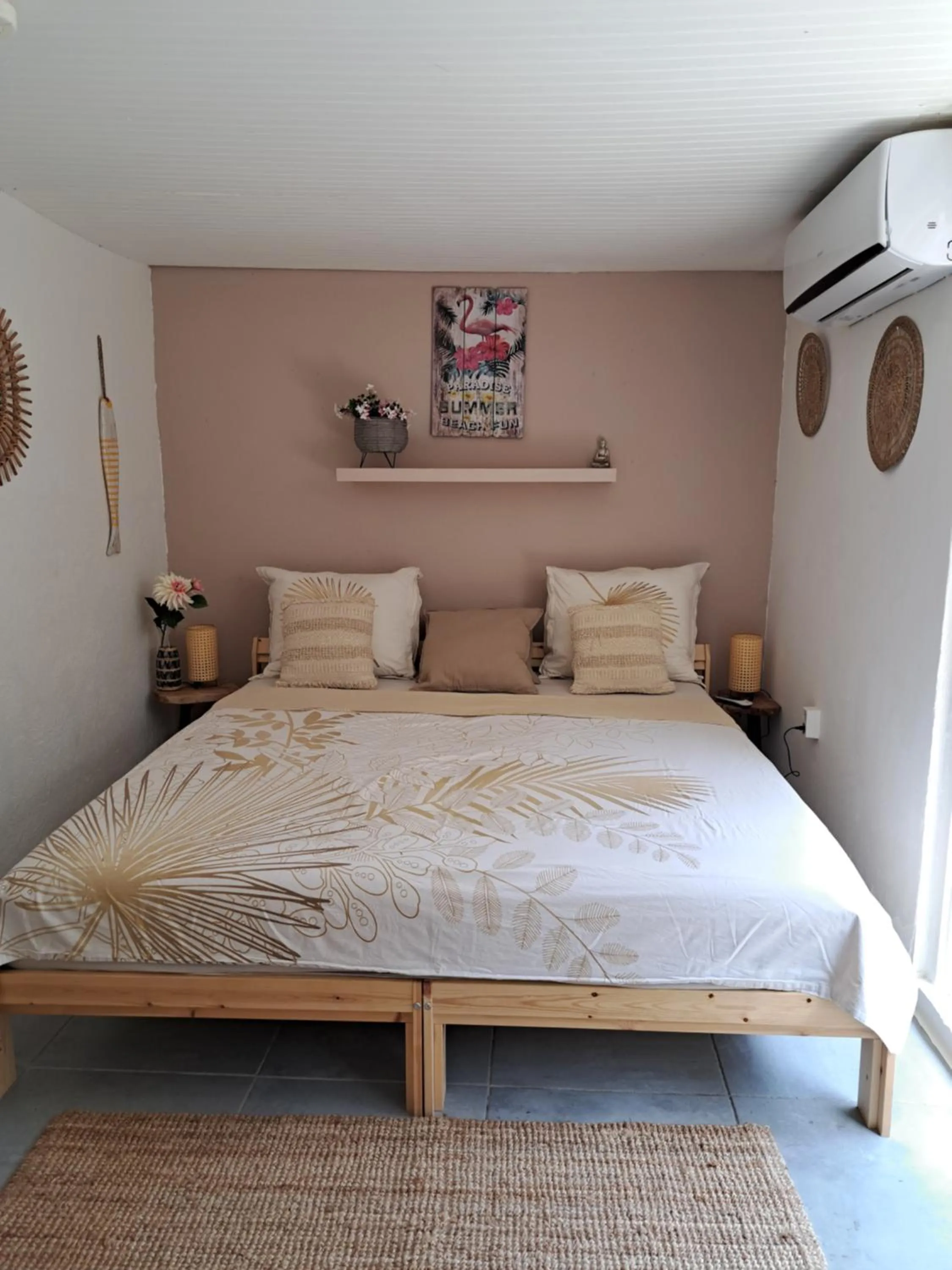 Bedroom, Bed in BnBBonaire near the ocean