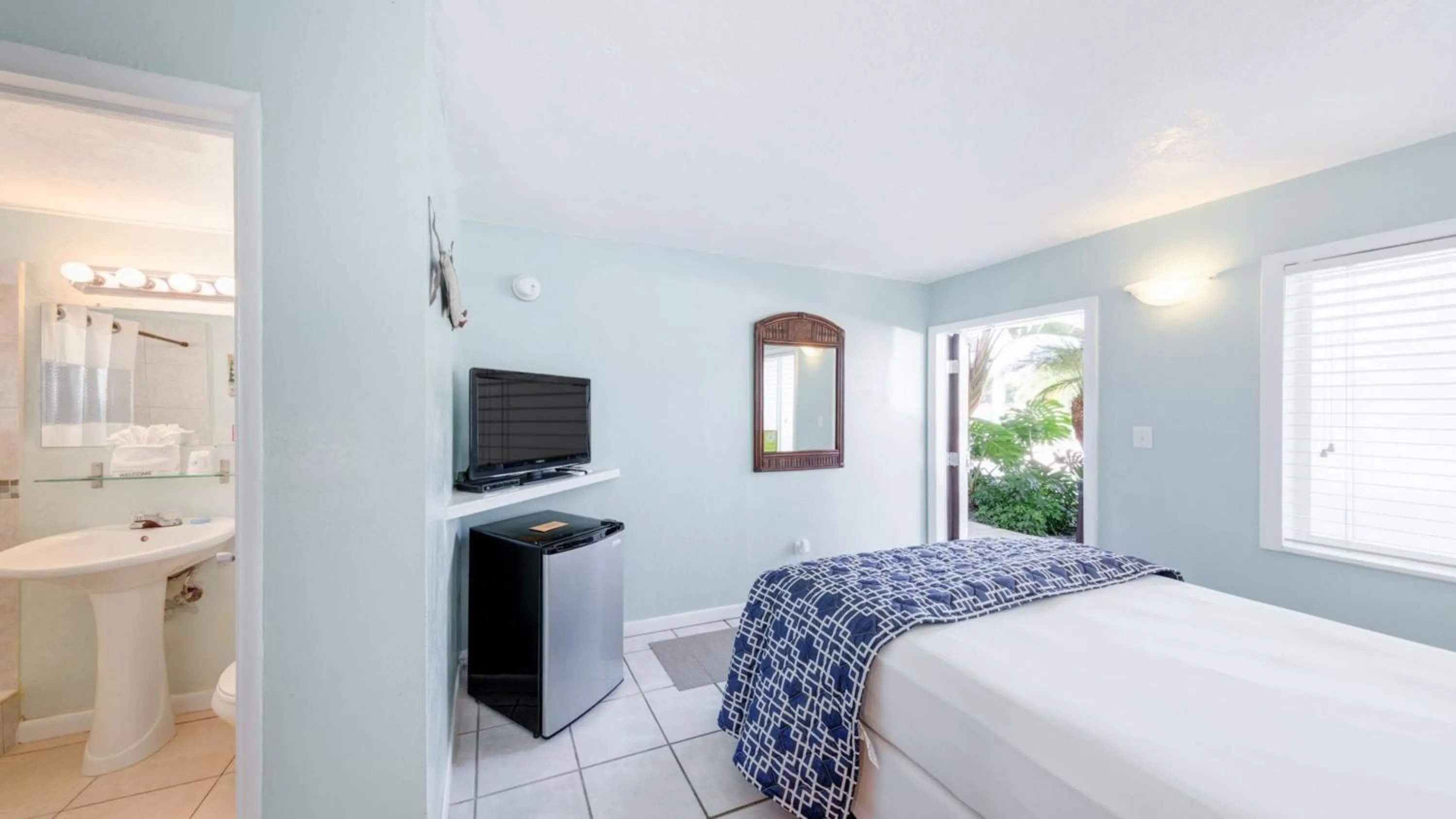 Bed in Creekside Inn