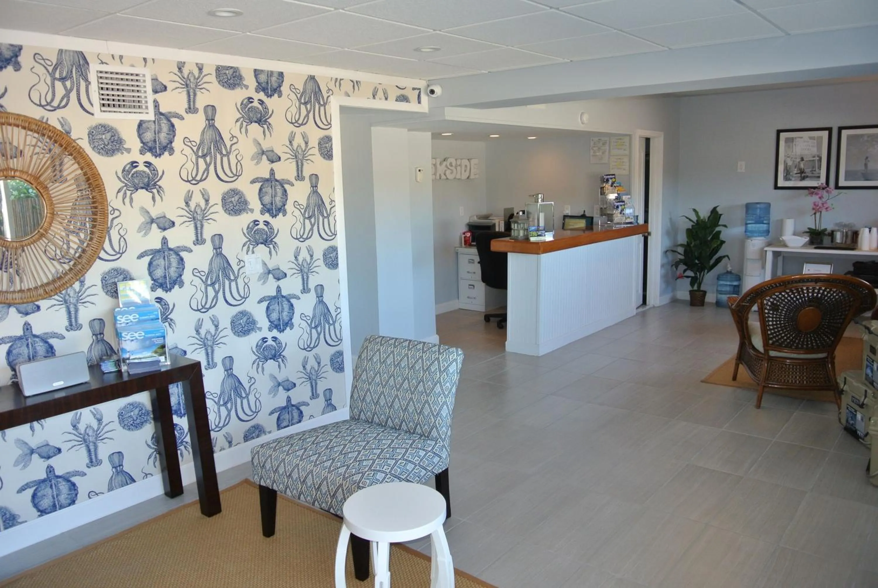 Lobby or reception in Creekside Inn