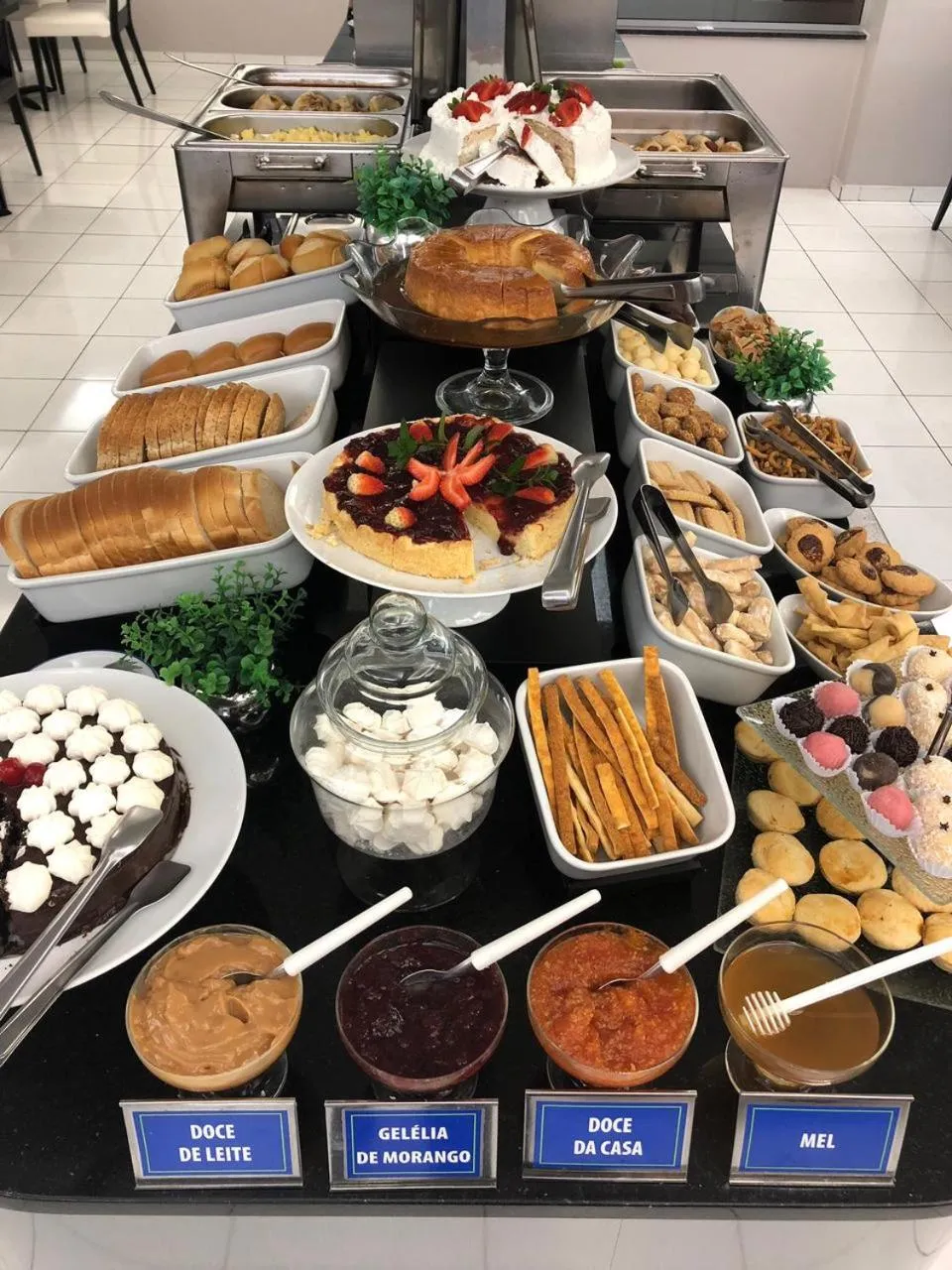 Restaurant/places to eat in Tri Hotel Centro Chapecó