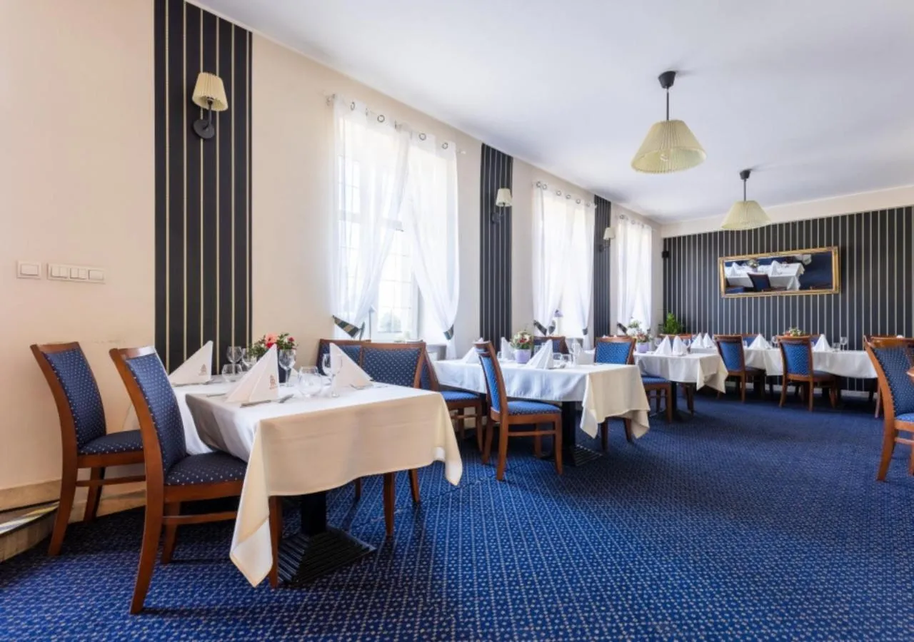 Dining area in Hotel Diamond w Białym Dworku