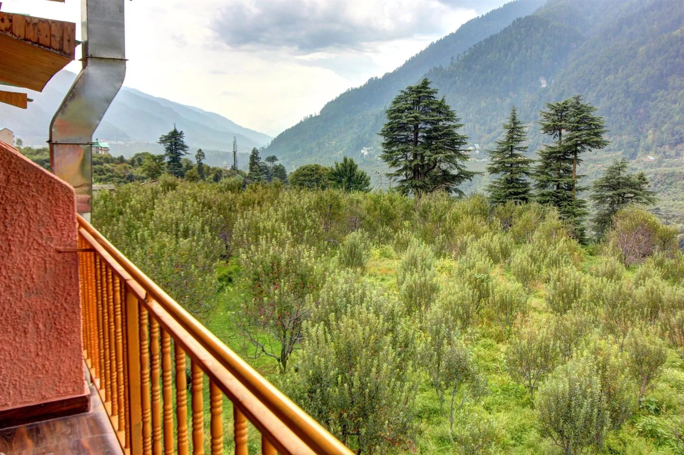 Natural landscape in Hotel Mountain face by Snow City Hotels