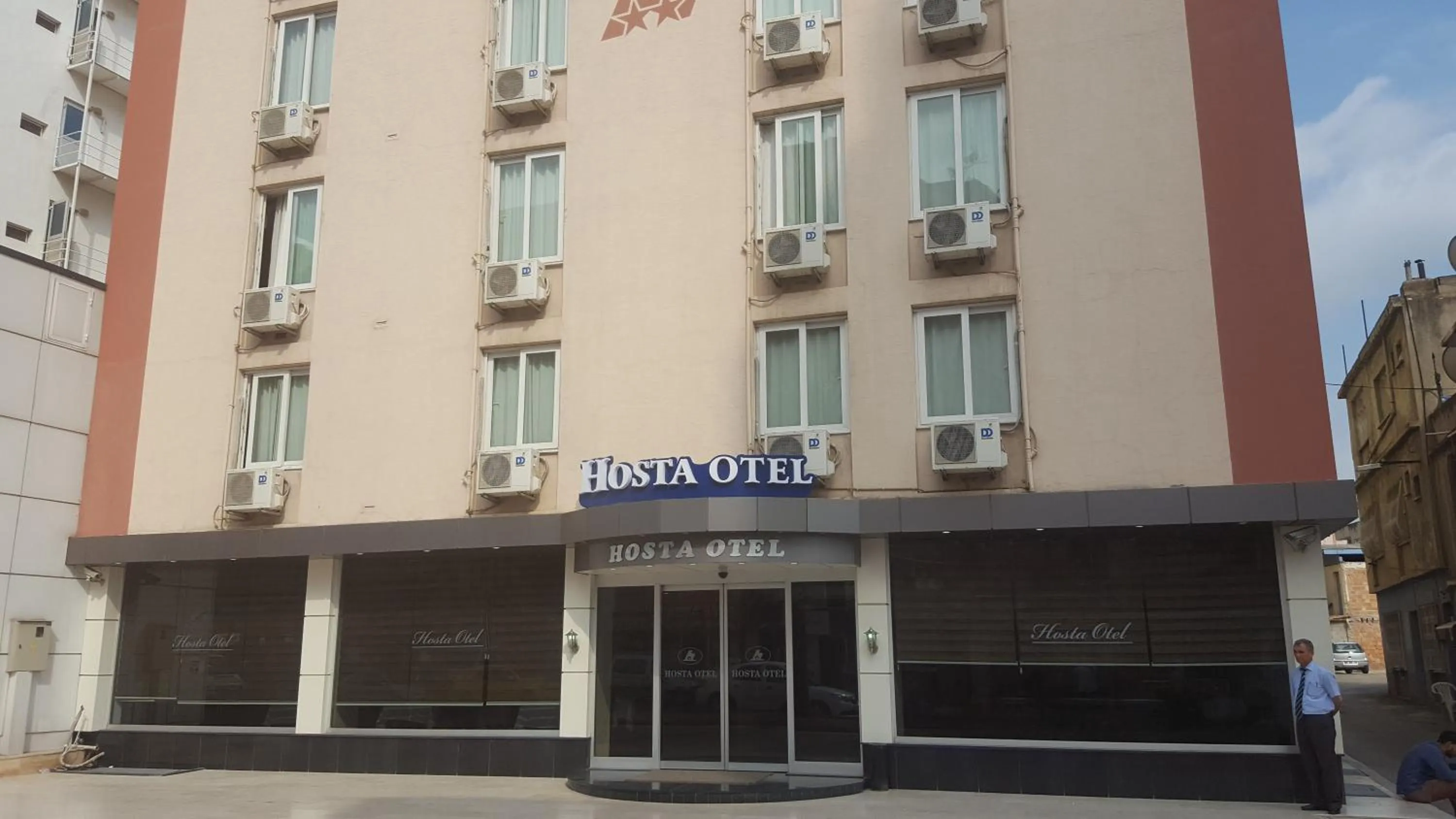 Facade/entrance in Hosta Otel