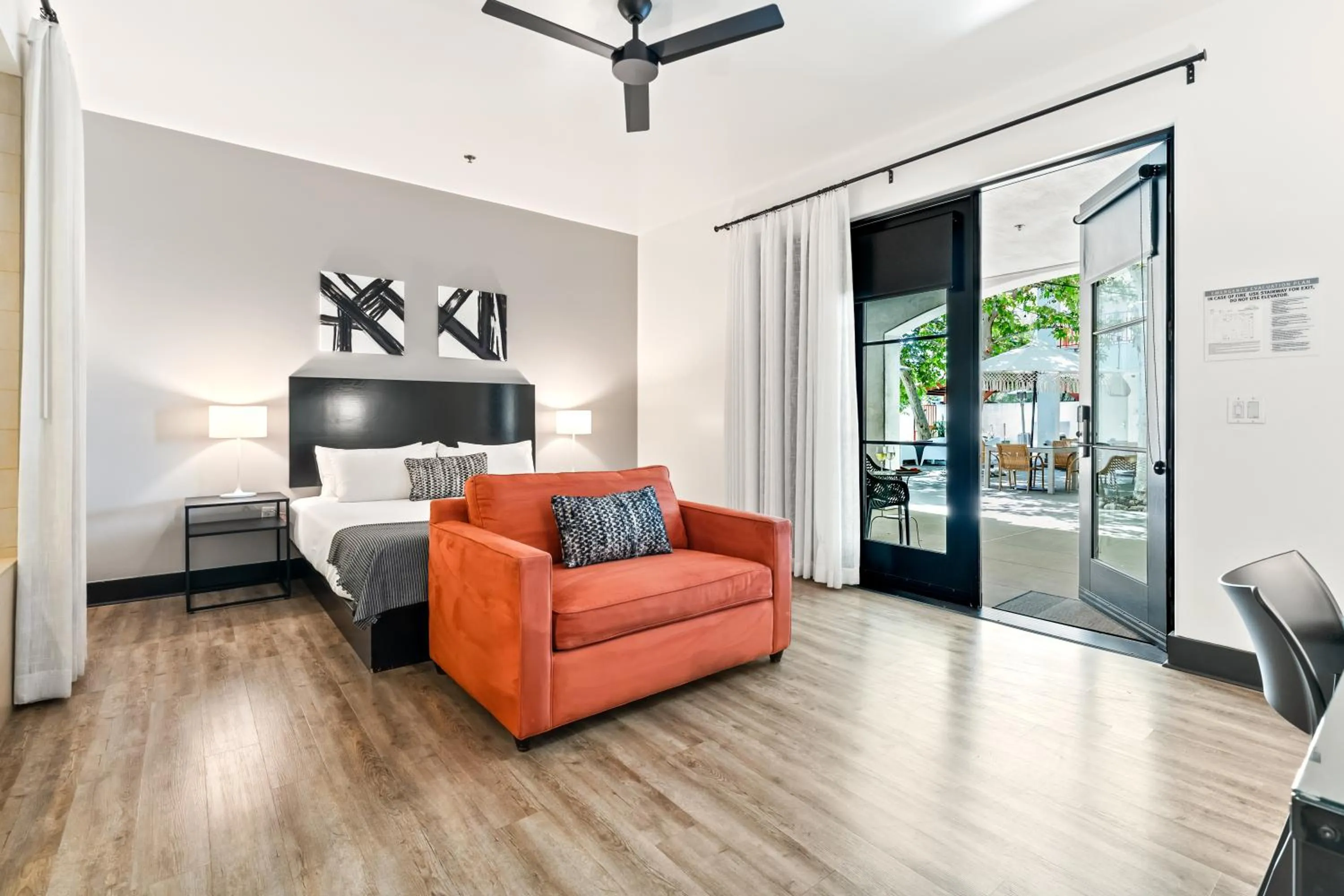 Bed in Hotel Casa 425 + Lounge, A Four Sisters Inn