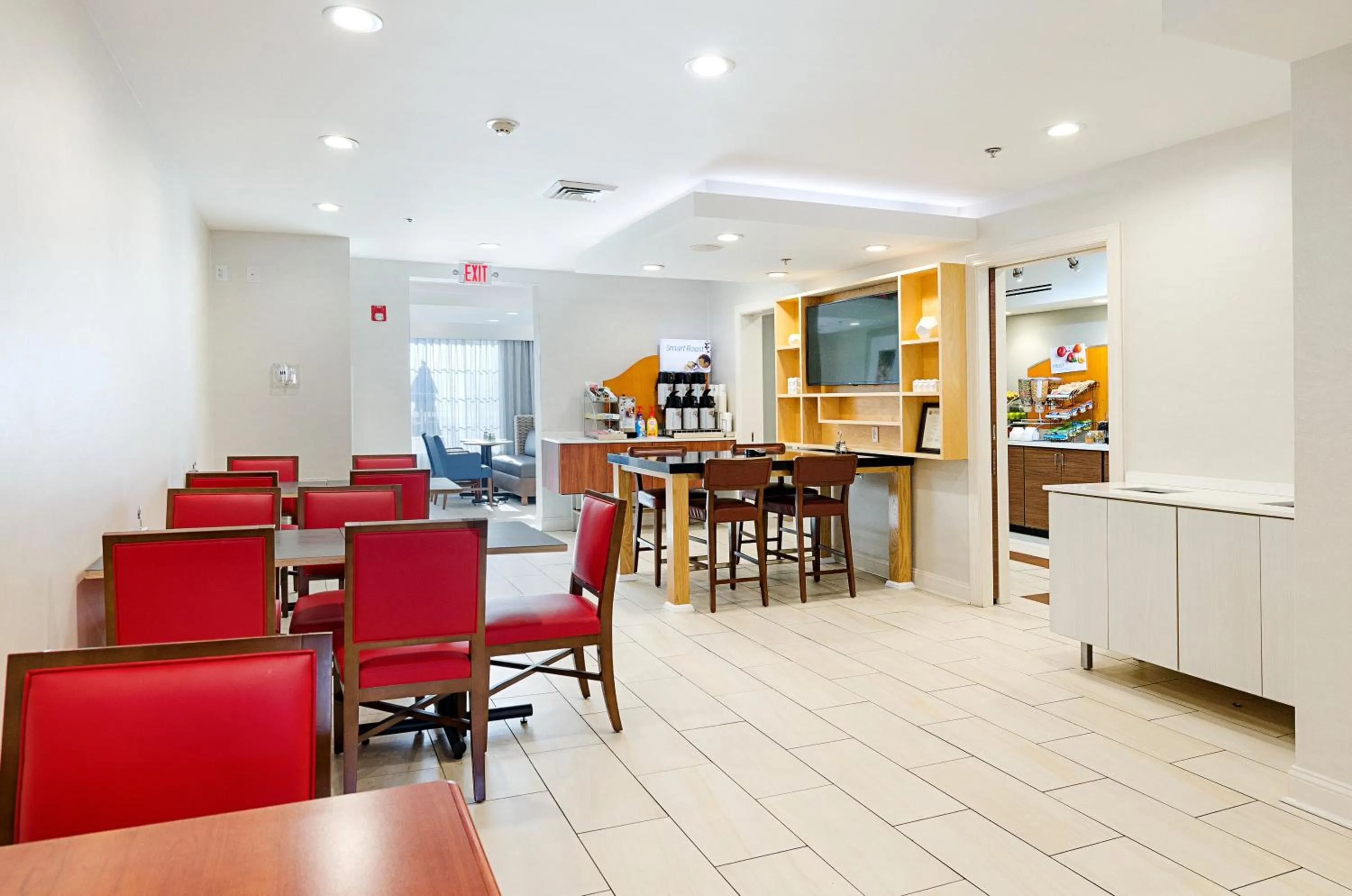 Breakfast in Holiday Inn Express Lexington by IHG
