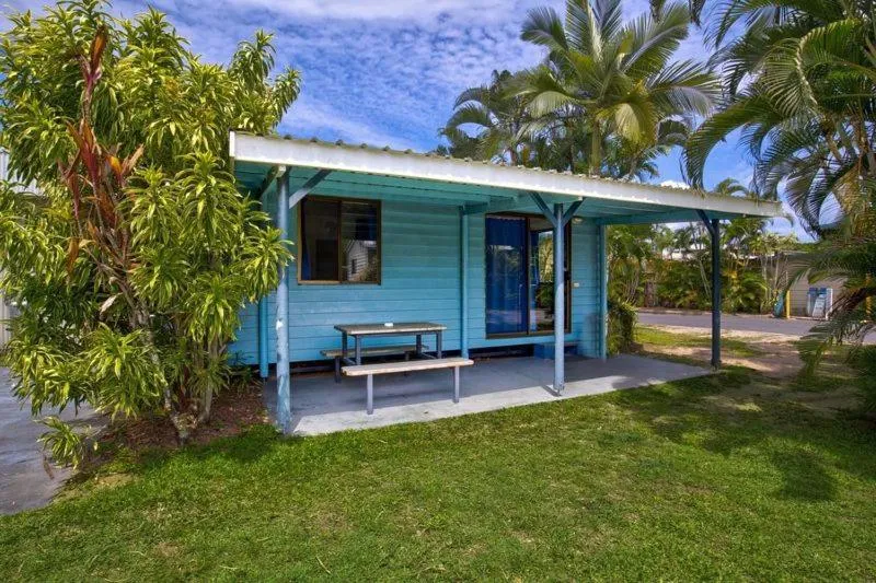 Property building in Kurrimine Beach Holiday Park