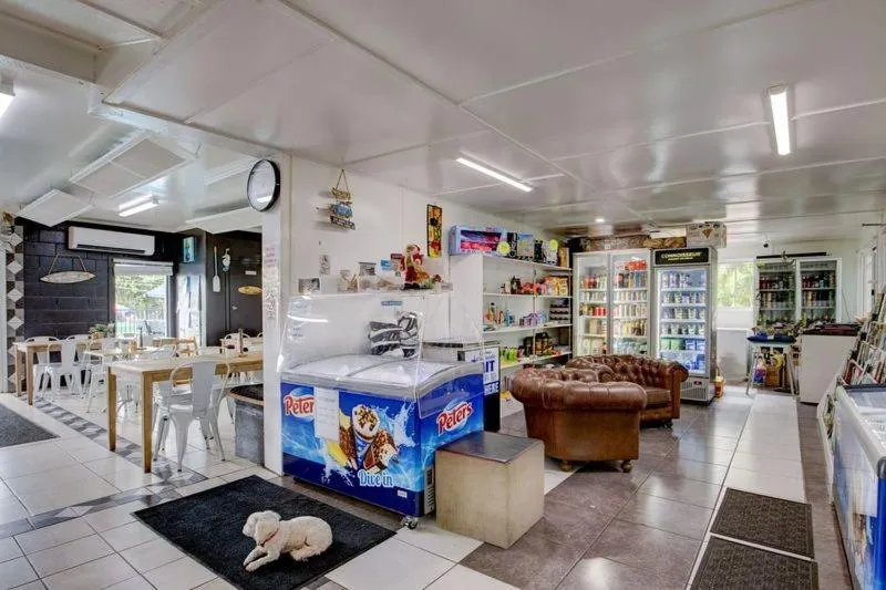 Property building in Kurrimine Beach Holiday Park