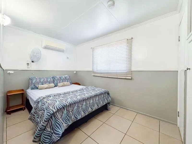 Bedroom, Bed in Kurrimine Beach Holiday Park