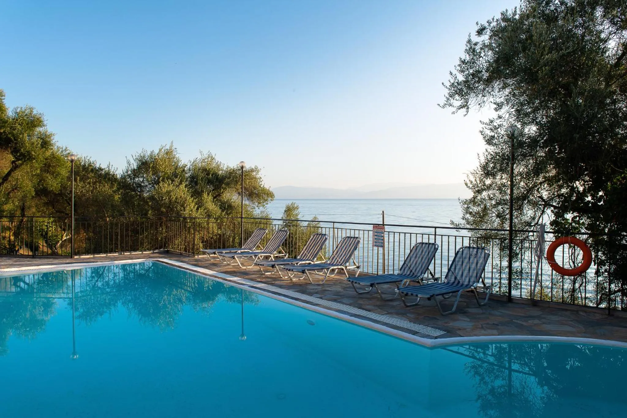 Swimming pool in Dimitra Studios