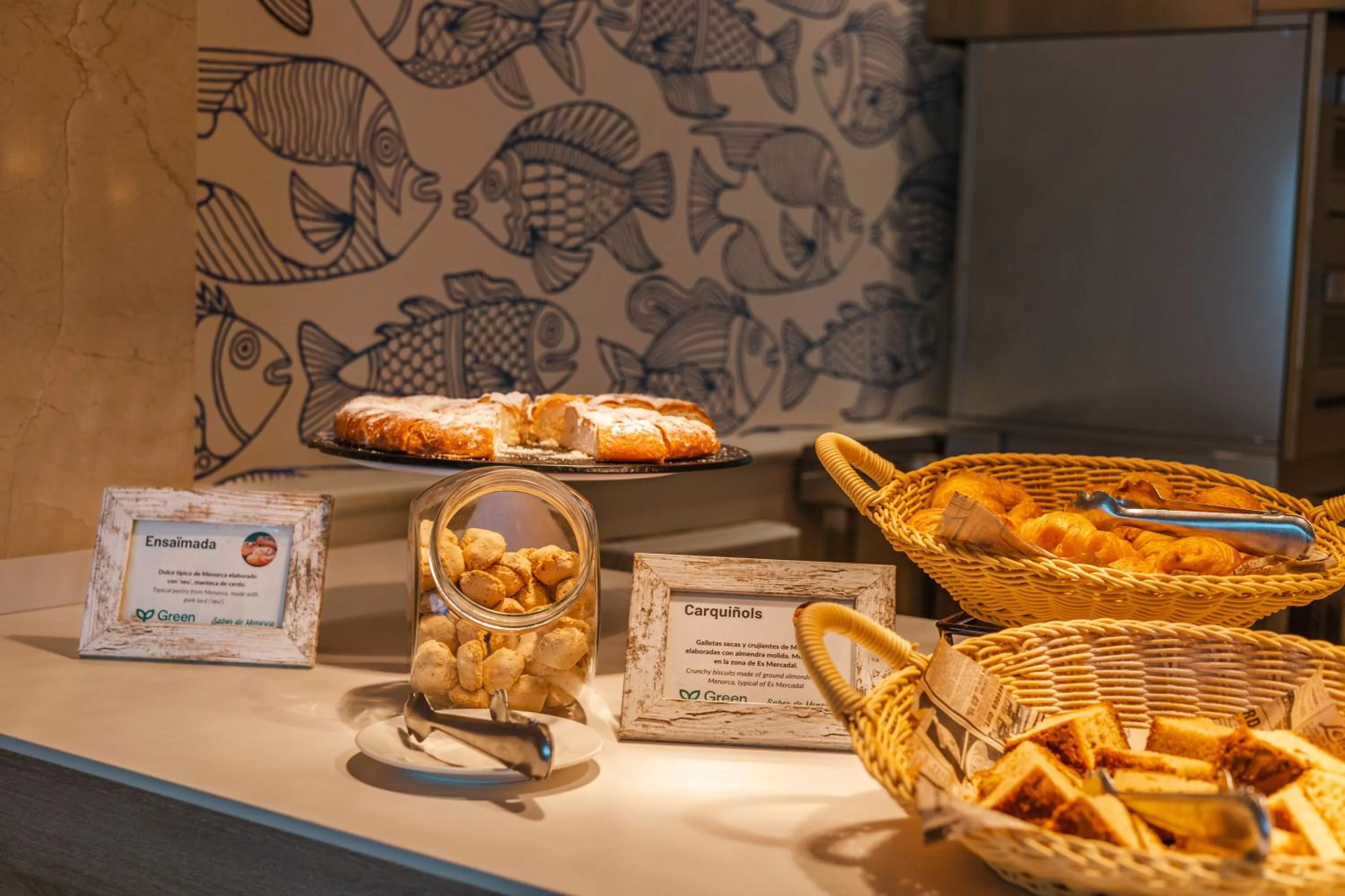 Breakfast in Seth Santo Tomás