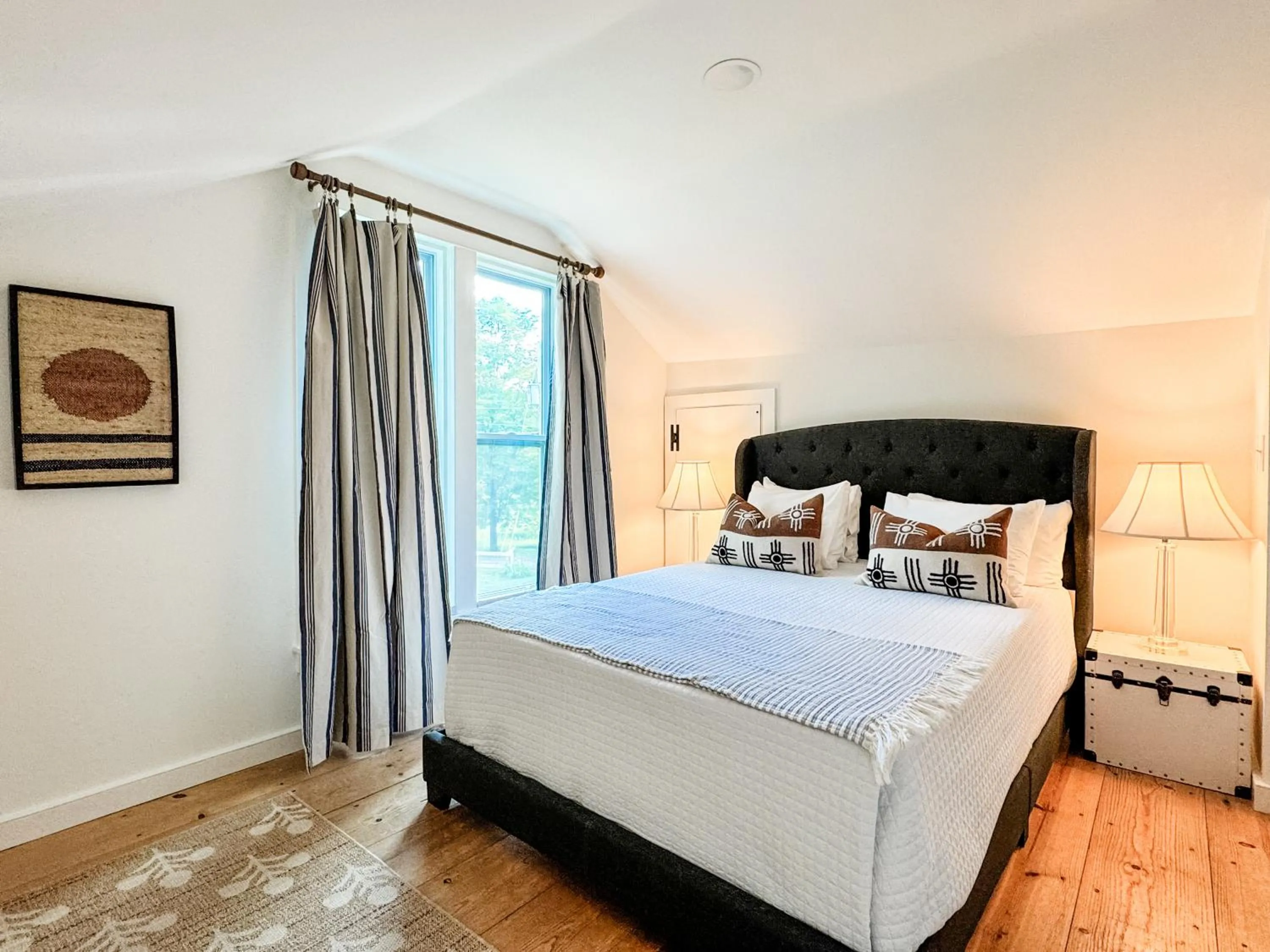 Bedroom, Bed in Inn at Silver Maple Farm