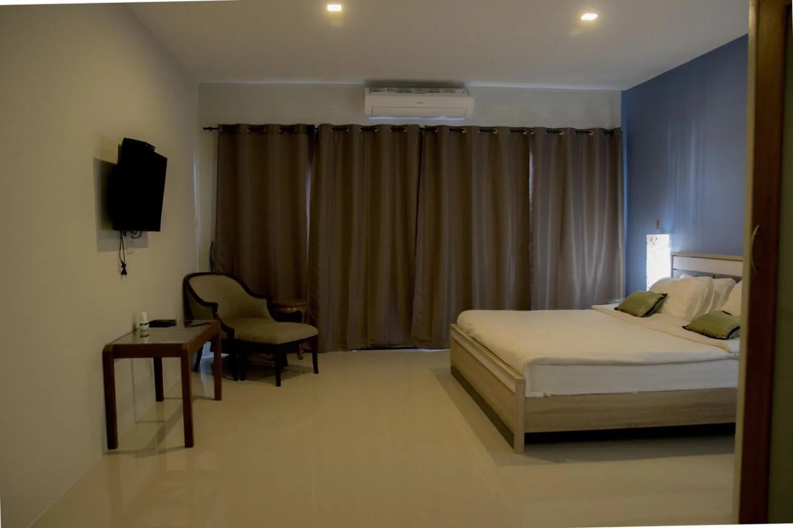 Bed in Chill Days @ Koh Larn