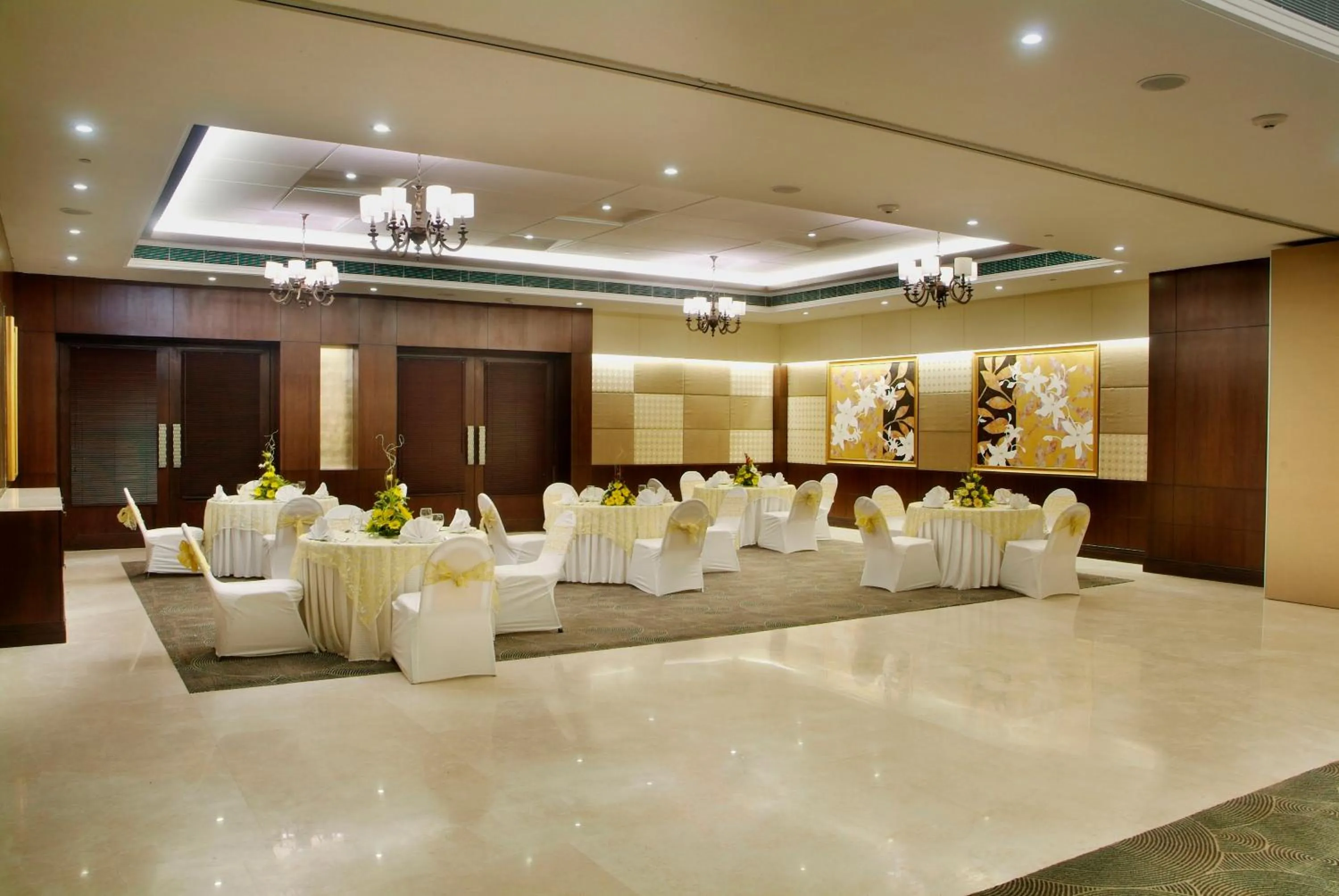 Banquet/Function facilities in Goldfinch Hotel Delhi NCR