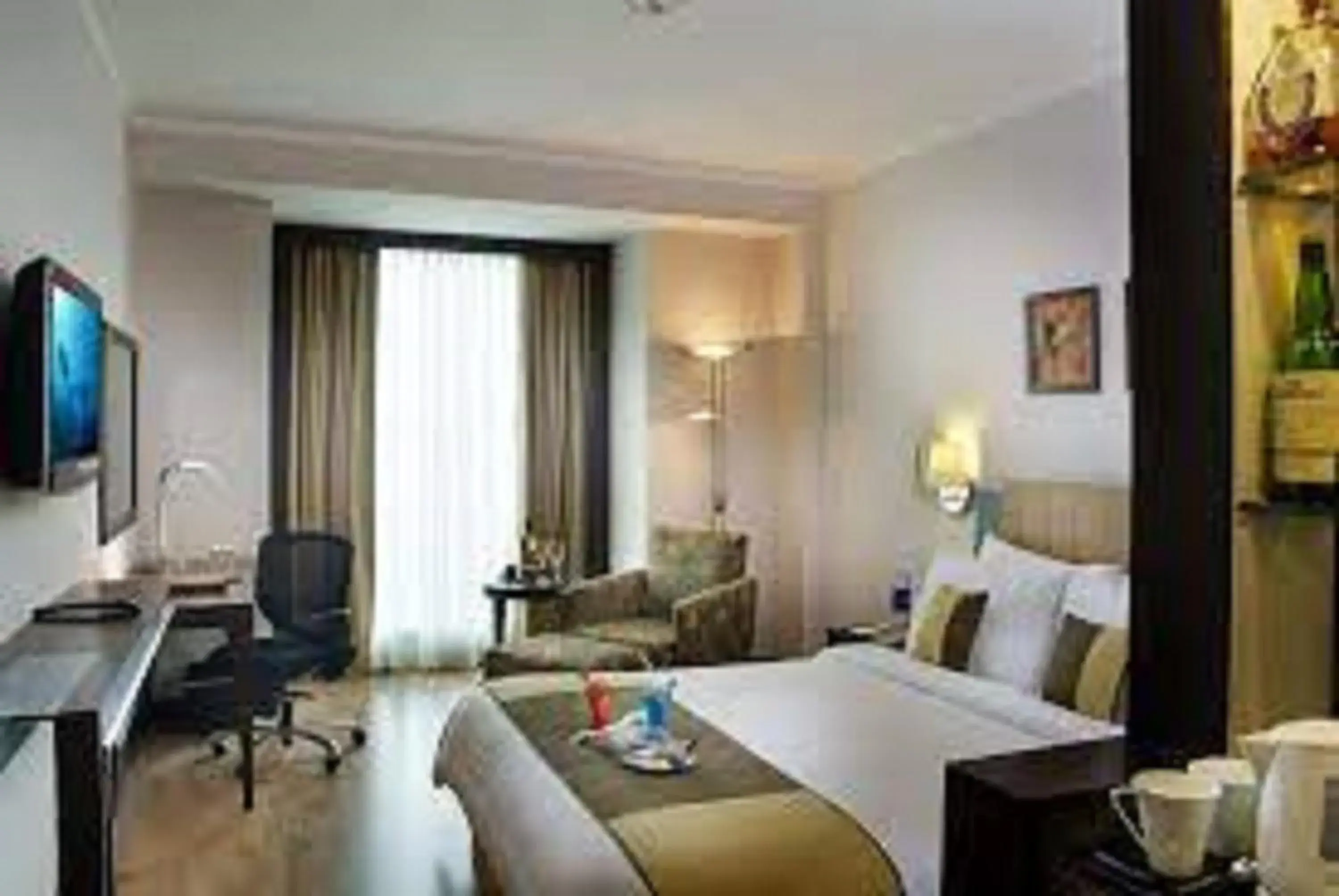 Superior Double or Twin Room in Goldfinch Hotel Delhi NCR Superior Double or Twin Room in Goldfinch Hotel Delhi NCR