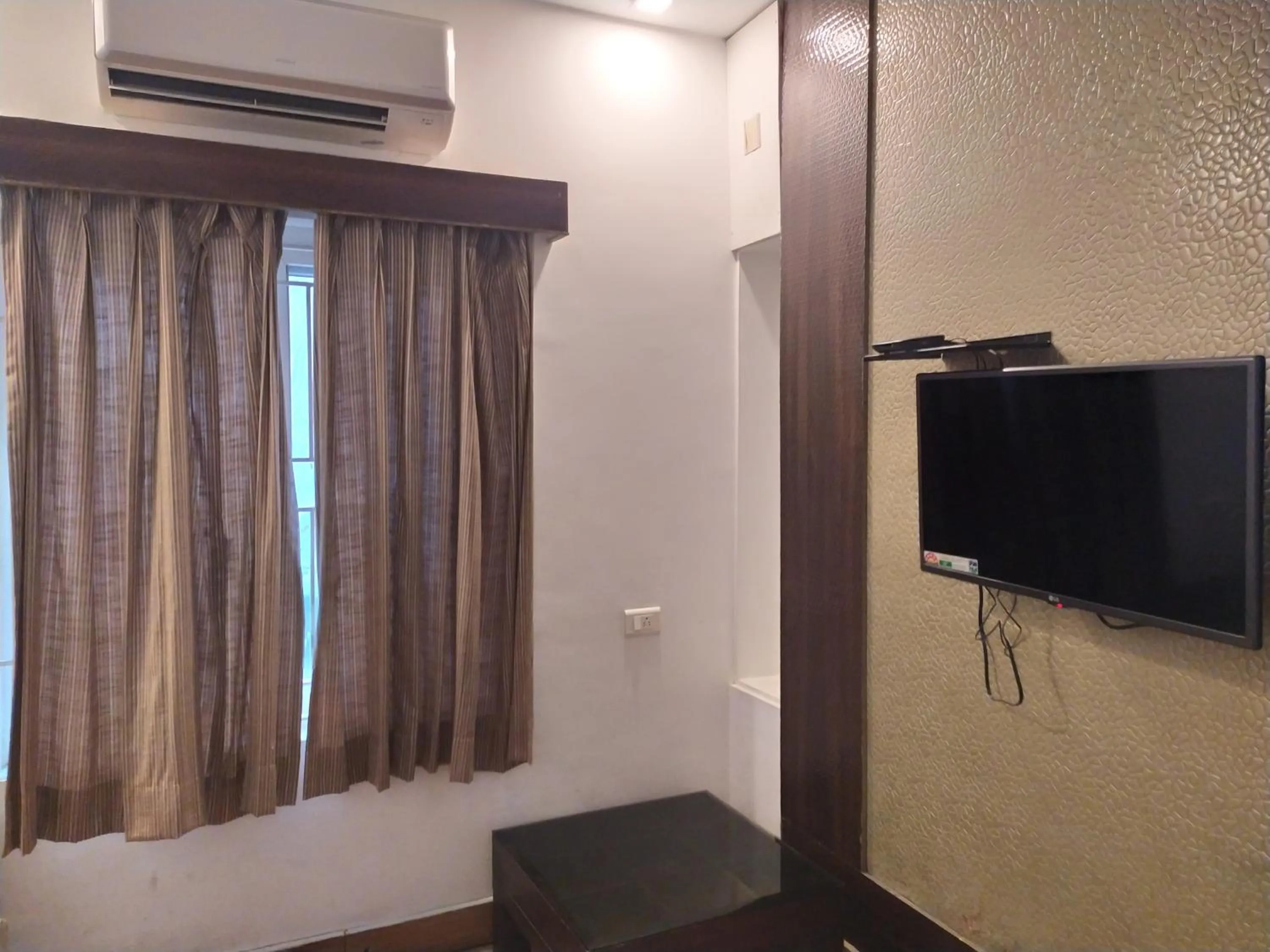 TV and multimedia in Hotel Grand Parkway