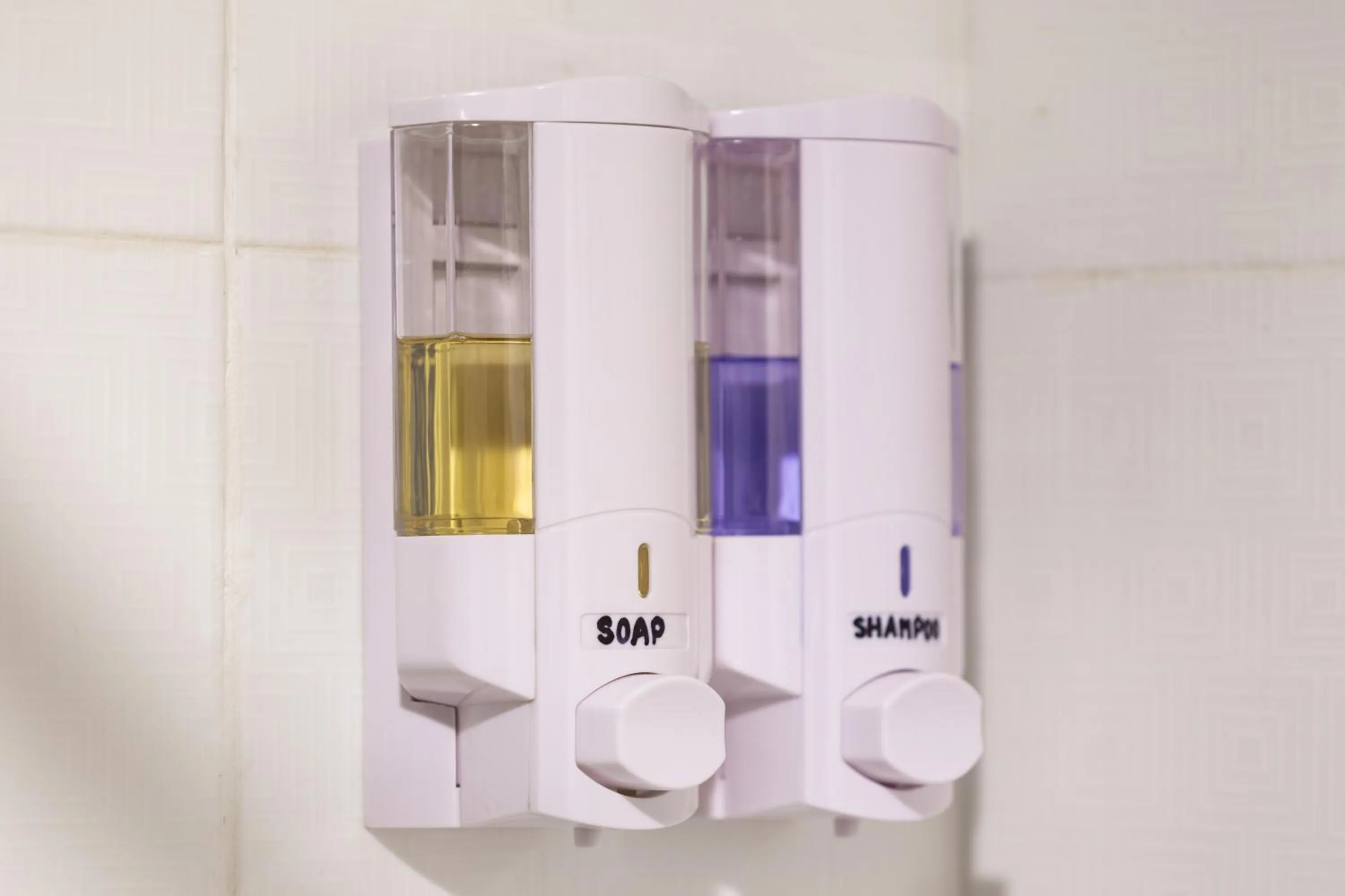 Shower in Patong Holiday Dream Hotel