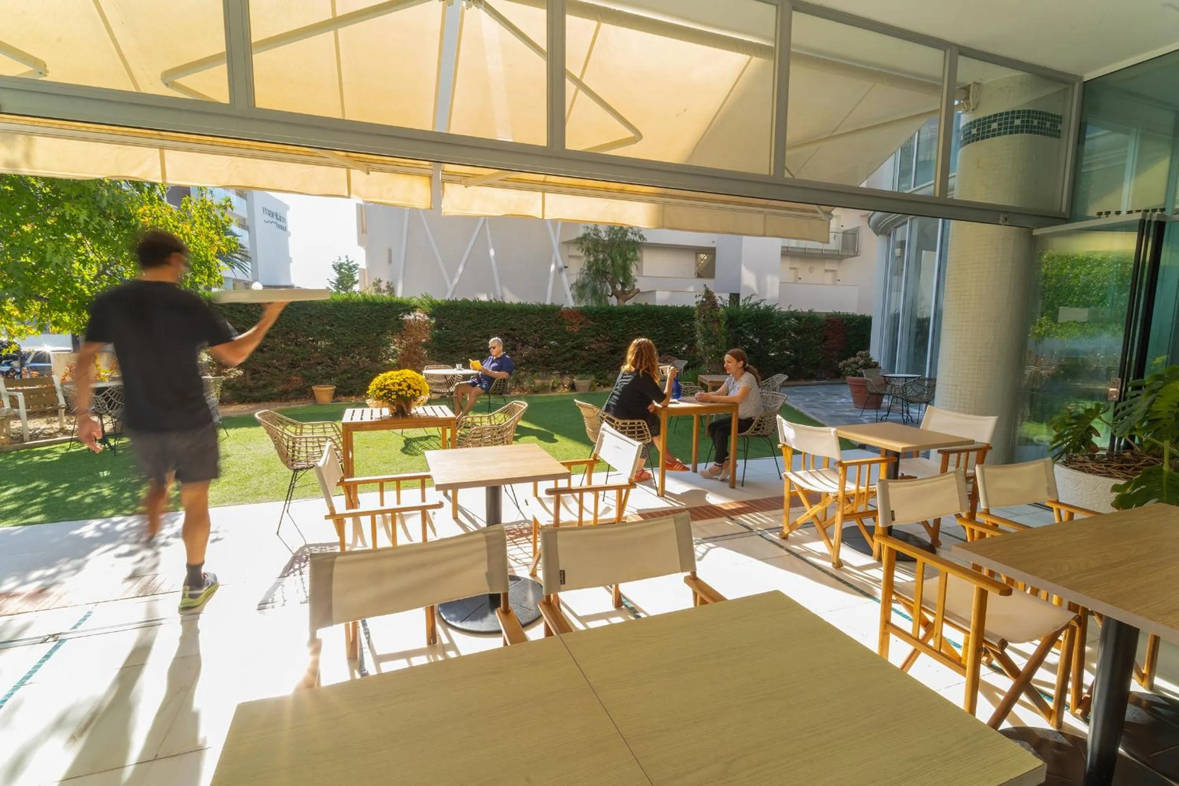 Garden in Hotel & Apartaments Thalassa Sport & Wellness
