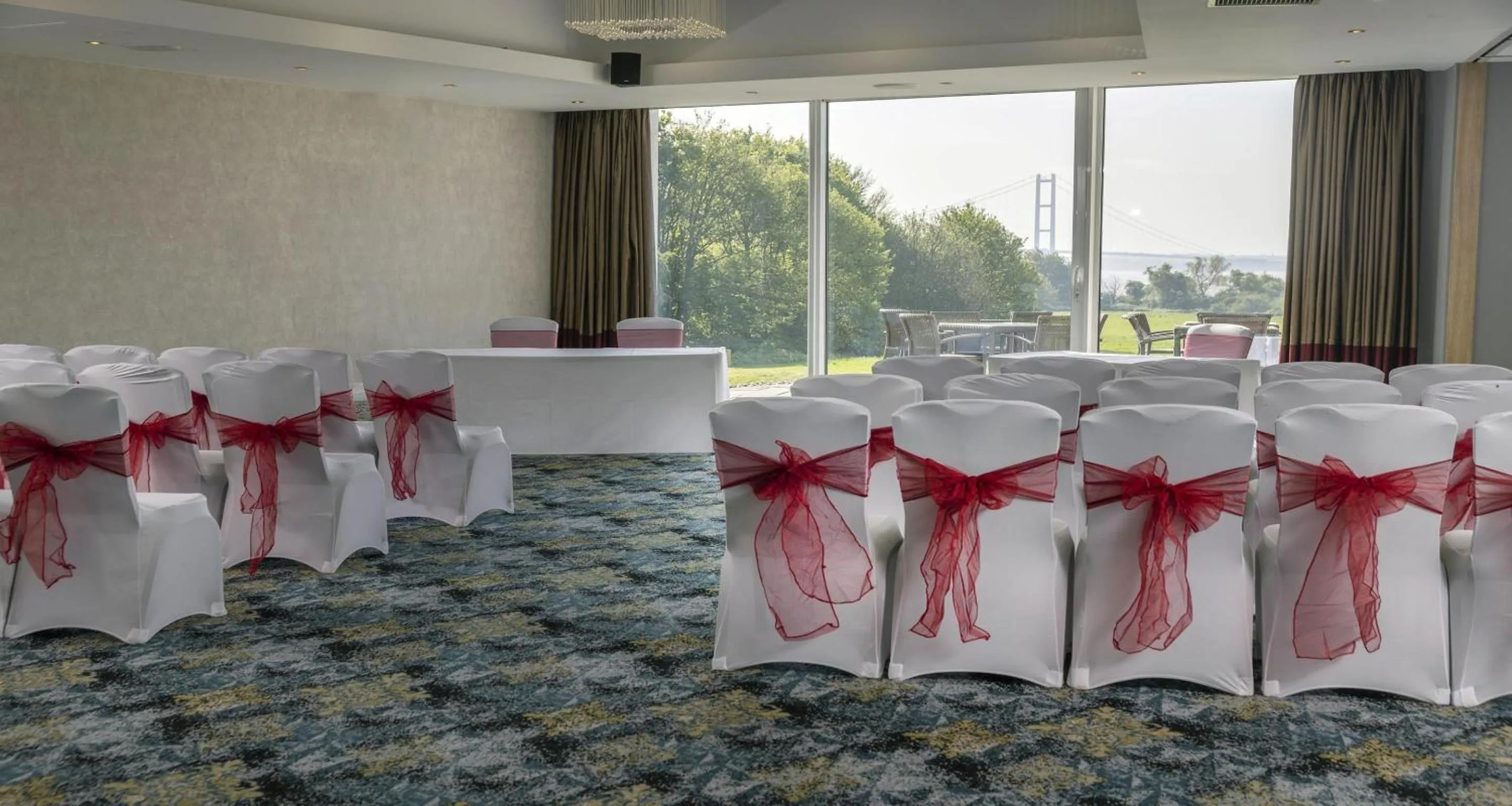 Property building in Hull Humber View Hotel, BW Signature Collection