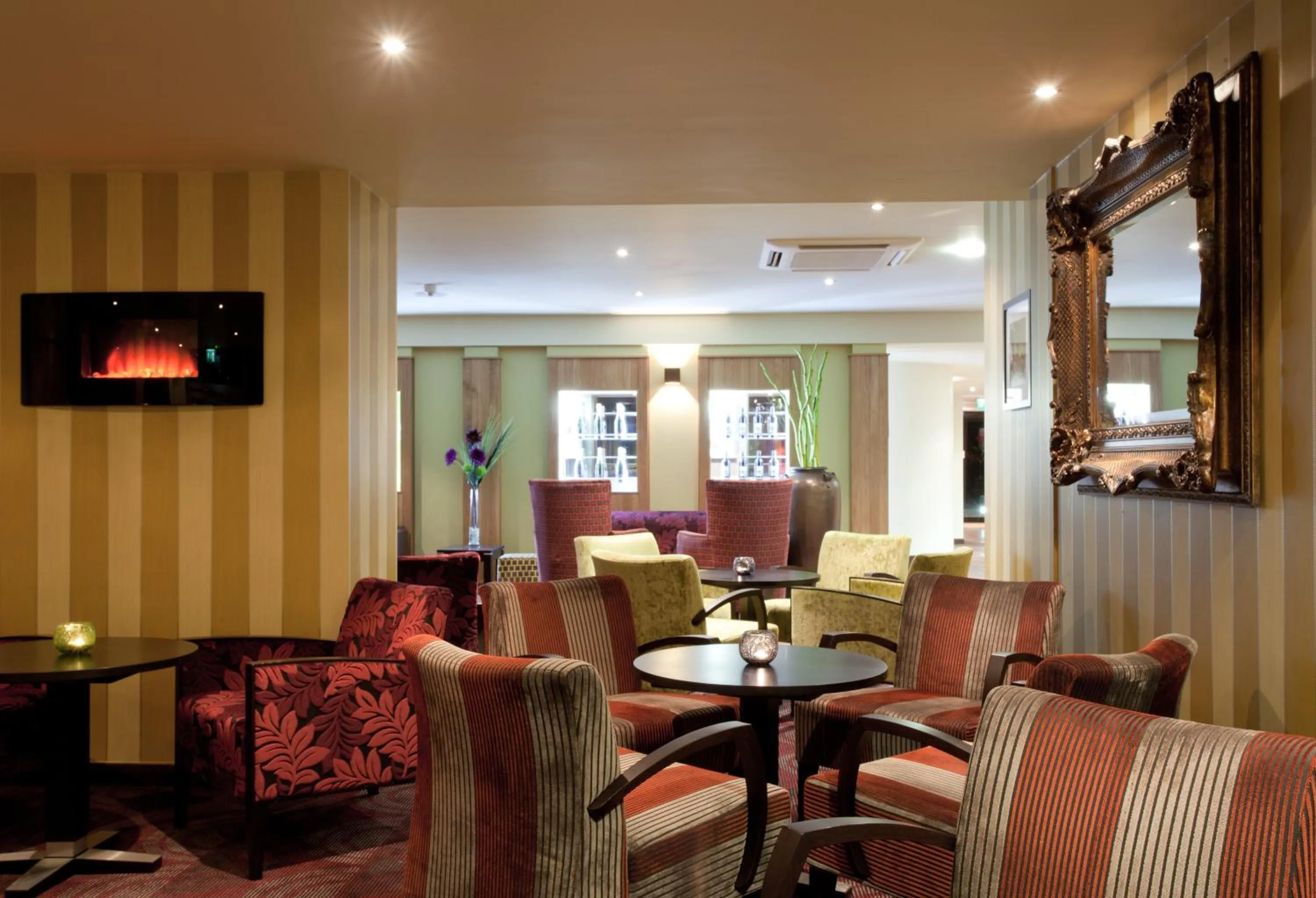 Lounge or bar in Hull Humber View Hotel, BW Signature Collection