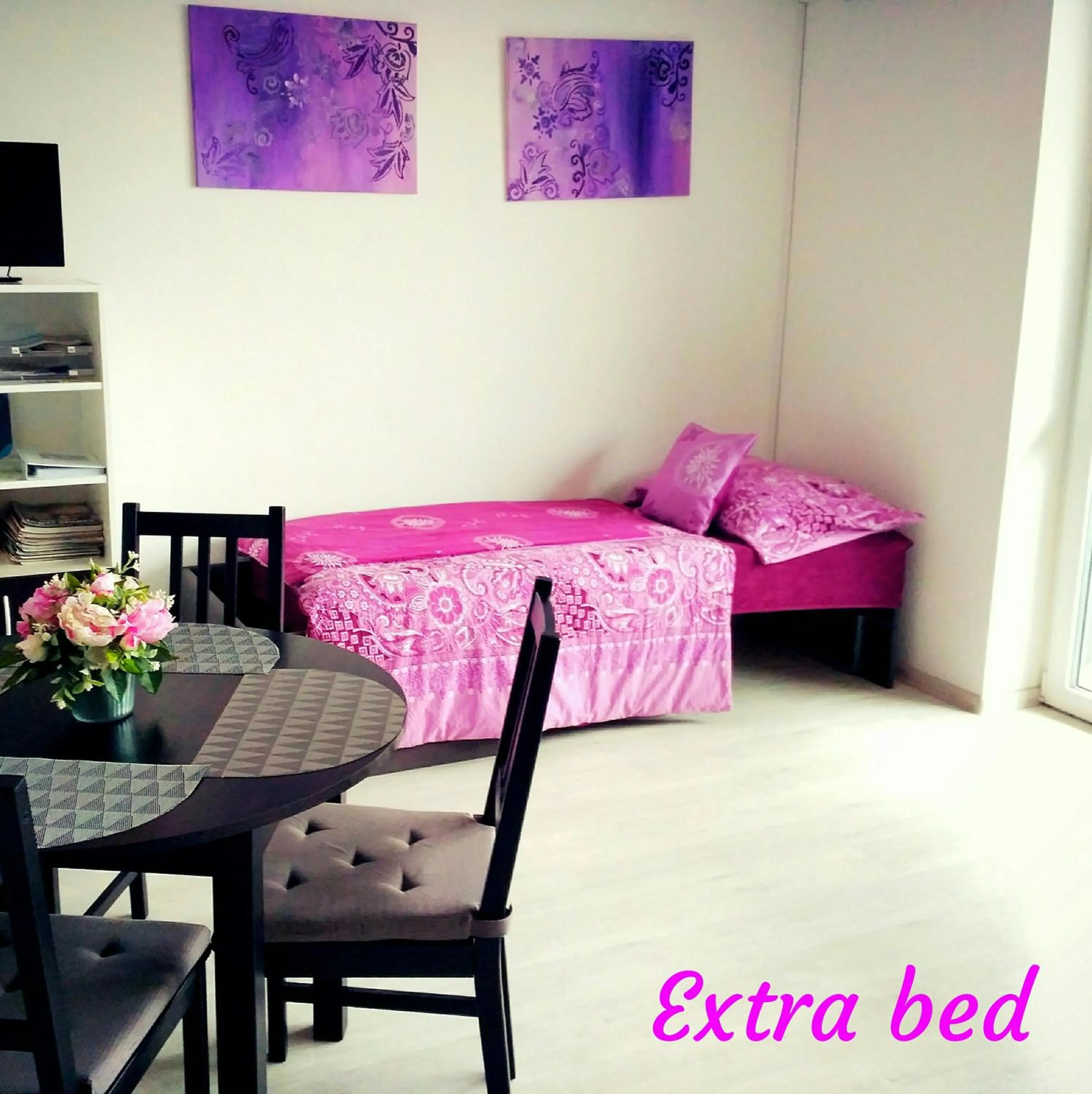 Bed in Apartments 4U center + free parking