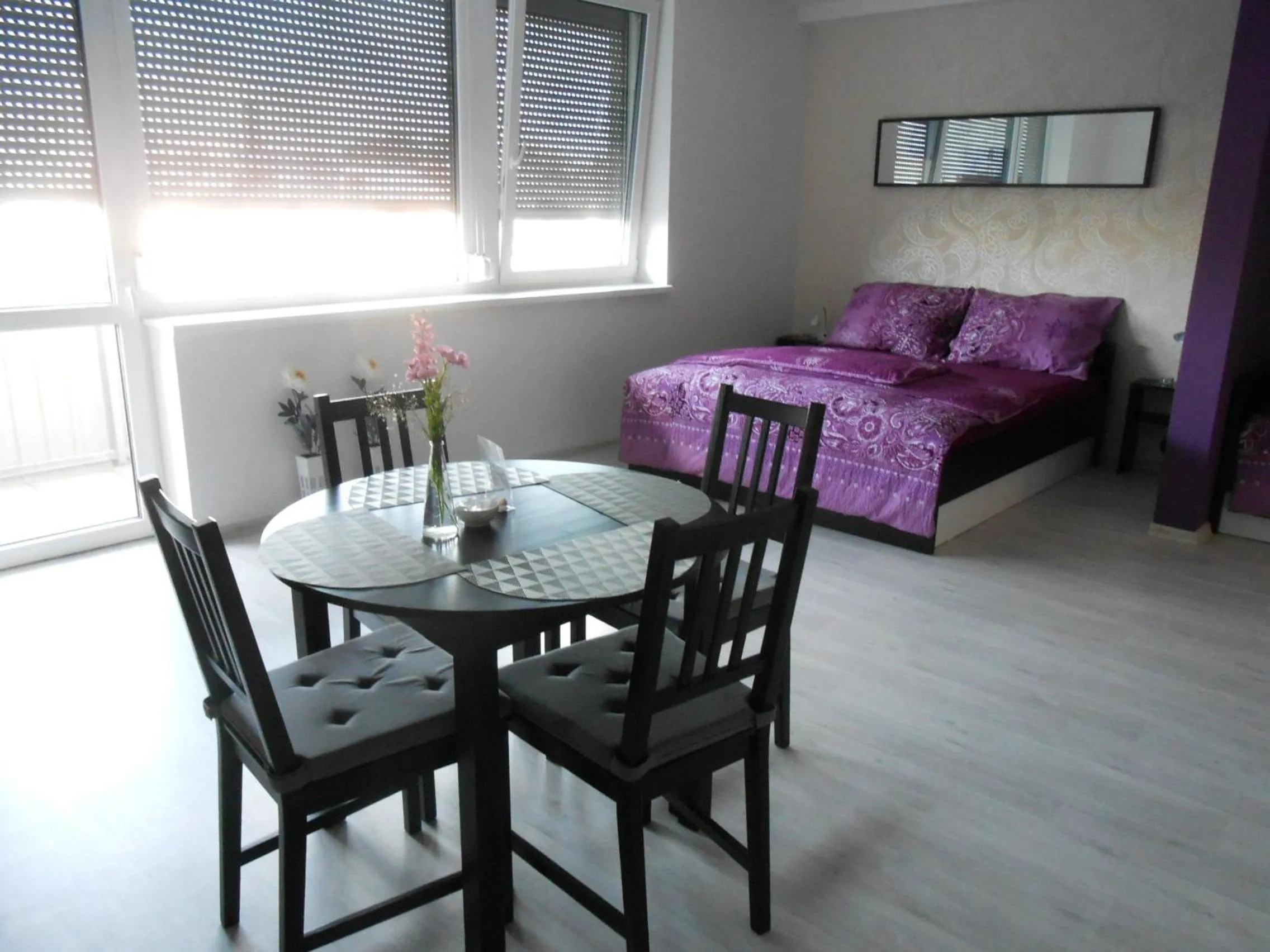 Dining area in Apartments 4U center + free parking