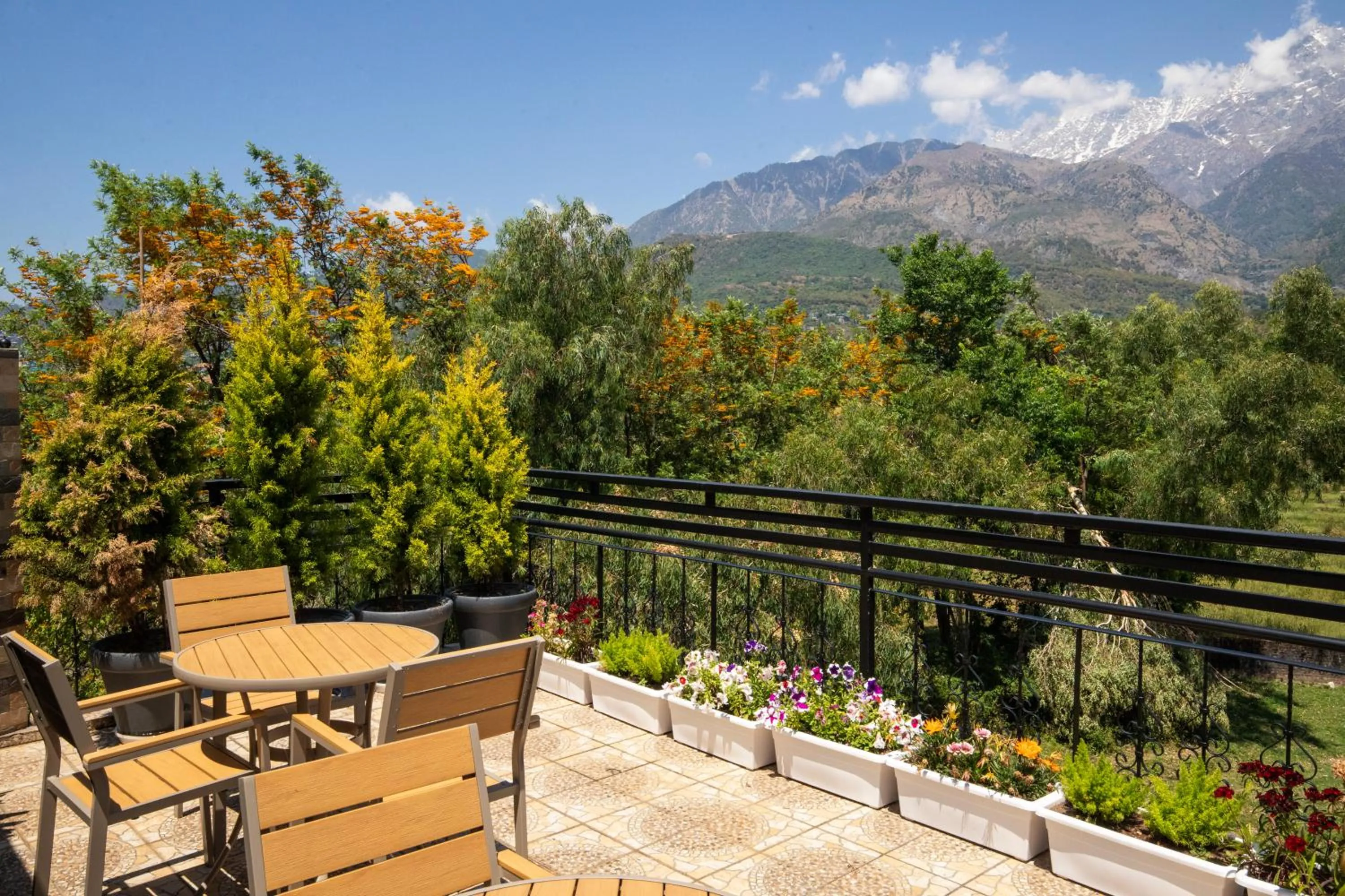 Balcony/Terrace in White Ridge Hotel