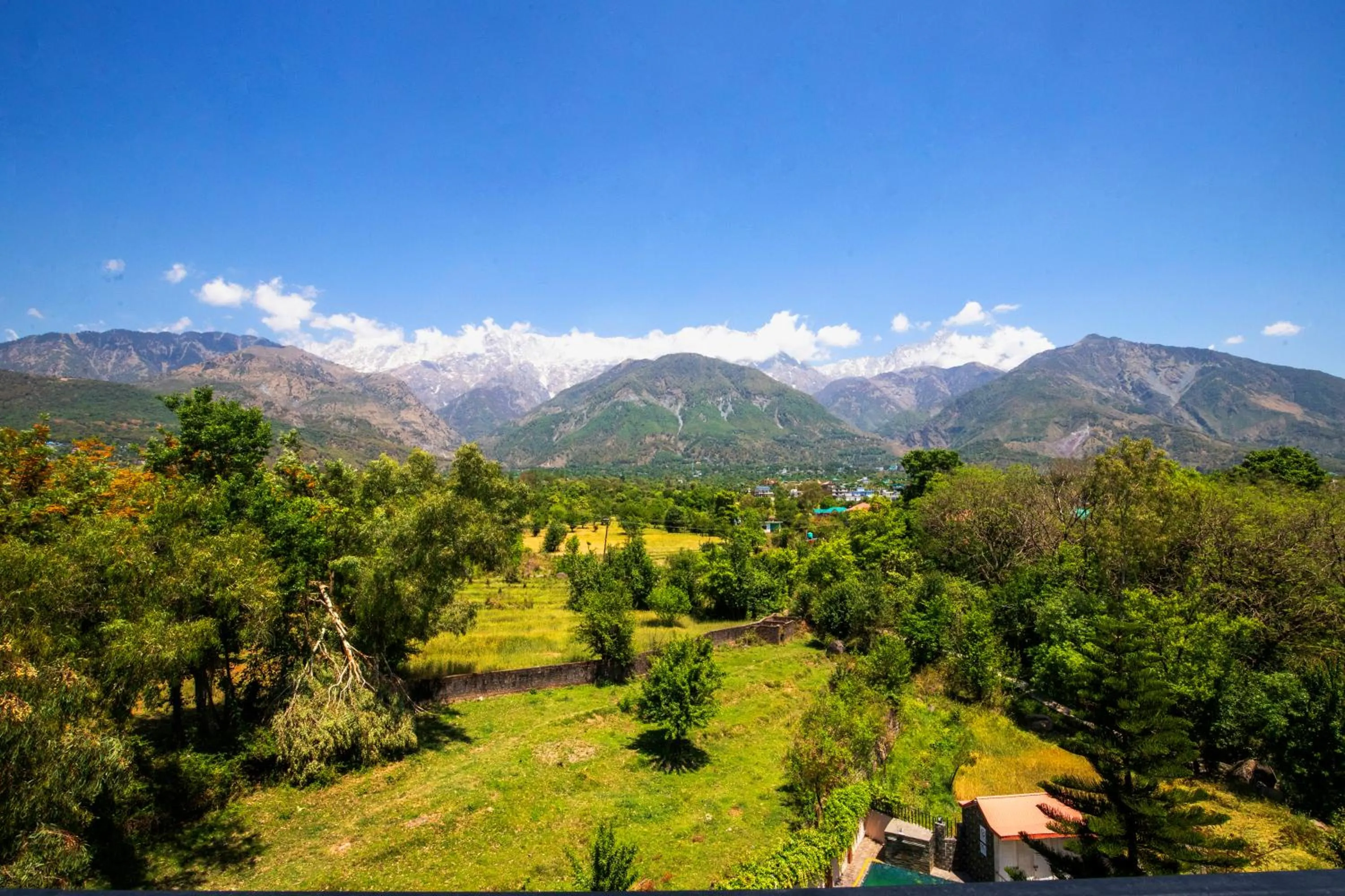 Mountain view in White Ridge Hotel