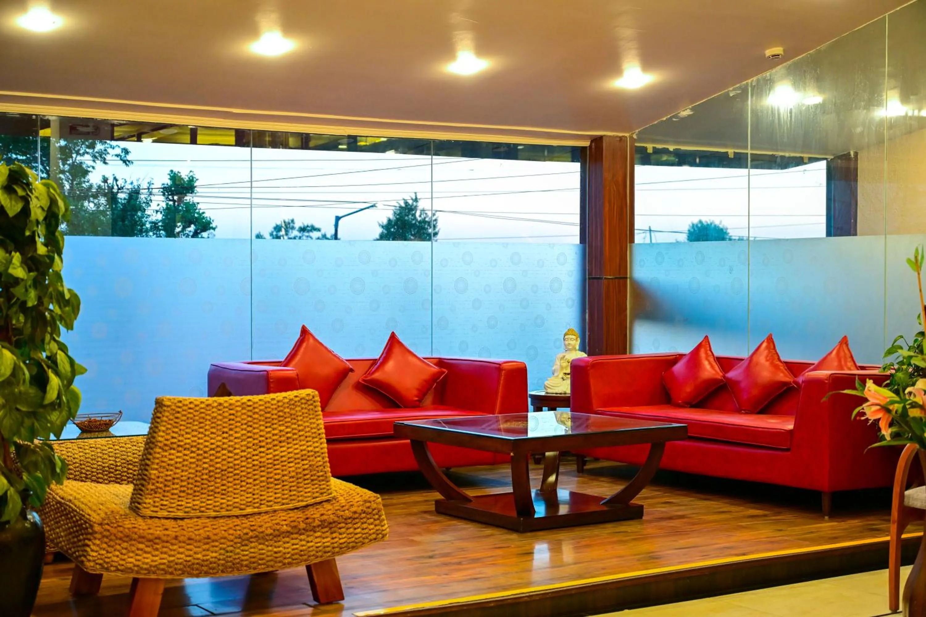 Lobby or reception in White Ridge Hotel