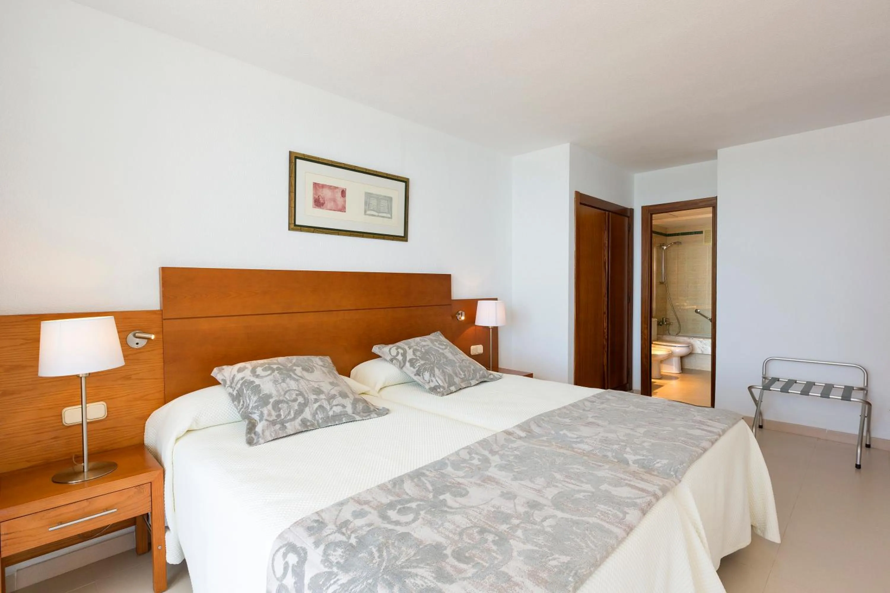 Bed in Hipotels Mercedes Aparthotel