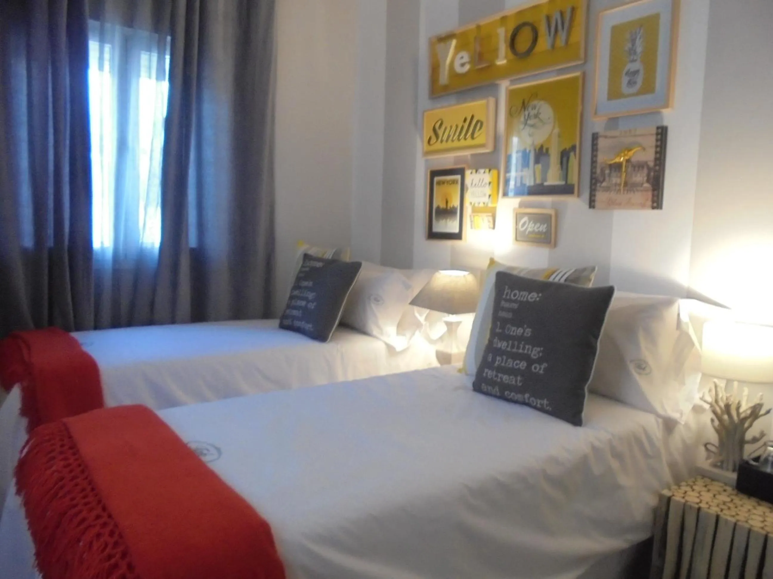 Decorative detail, Bed in TAK Boutique Old Town con Parking