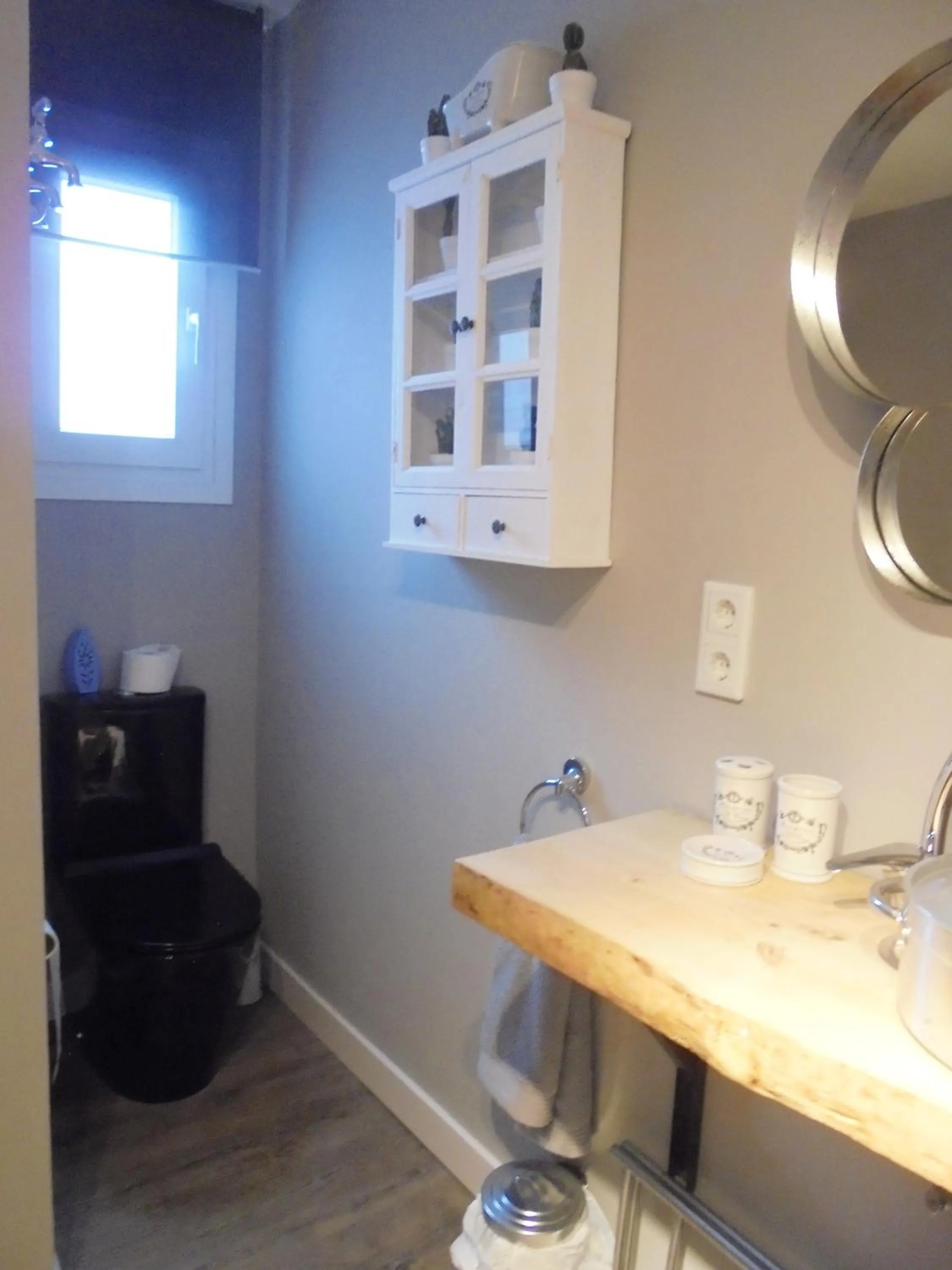 Bathroom in TAK Boutique Old Town con Parking