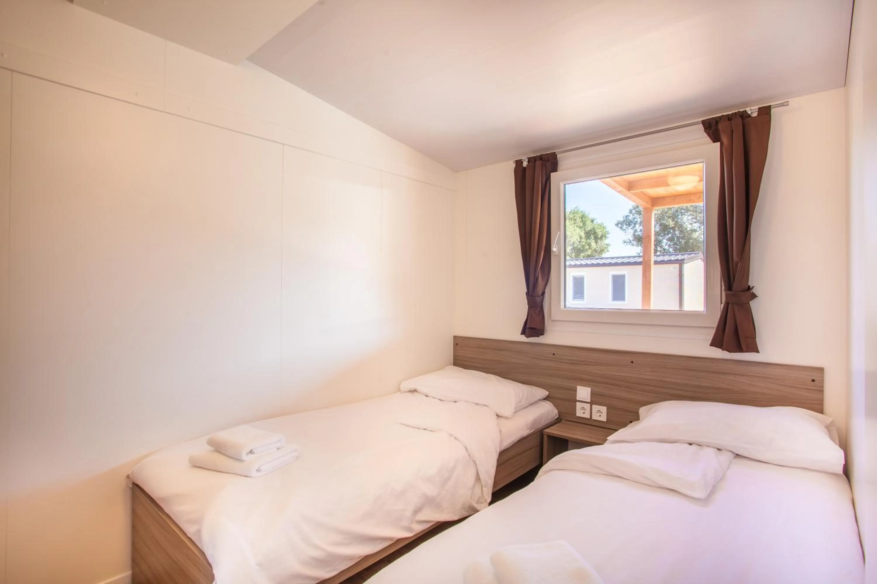 Bedroom, Bed in Mobile Homes Rapoća