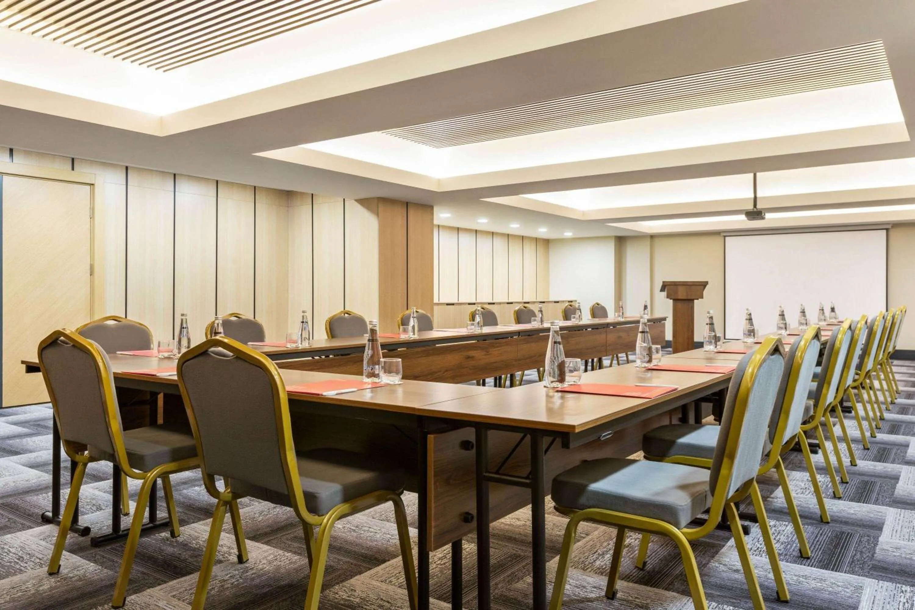 Meeting/conference room in Ramada Plaza Sultanahmet
