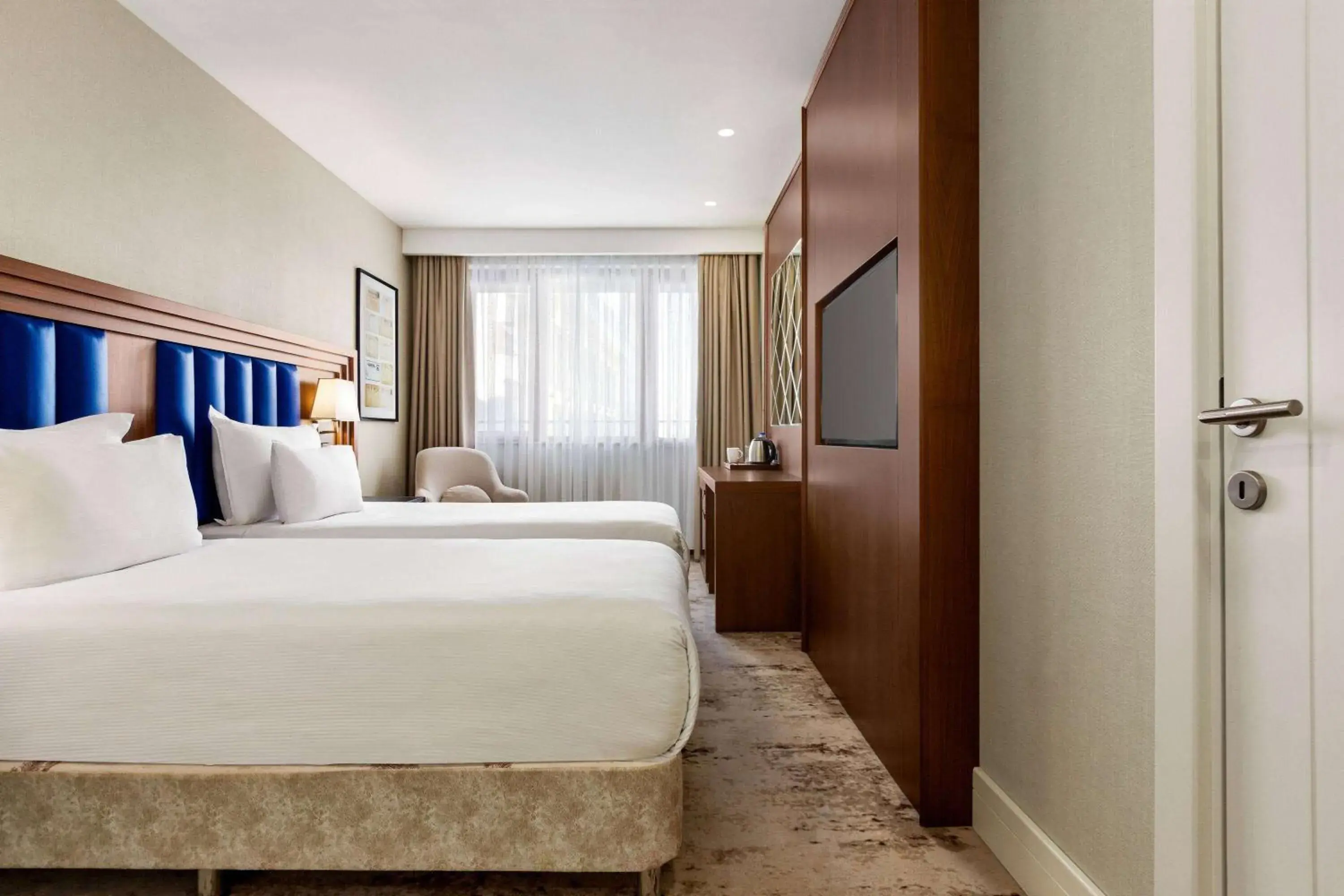 Deluxe Twin Room with Balcony in Ramada Plaza Sultanahmet Deluxe Twin Room with Balcony in Ramada Plaza Sultanahmet