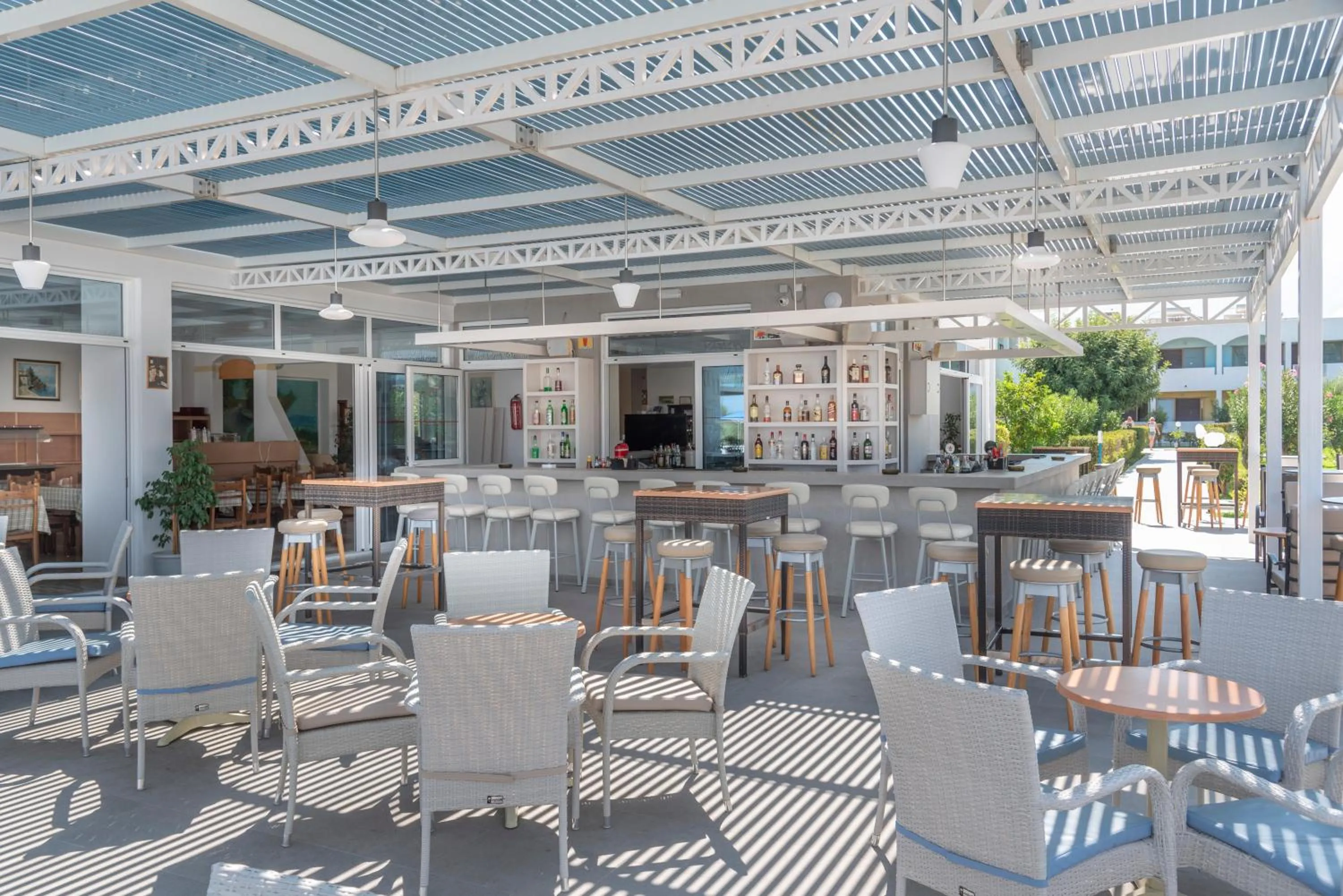 Lounge or bar in Tropical Sol