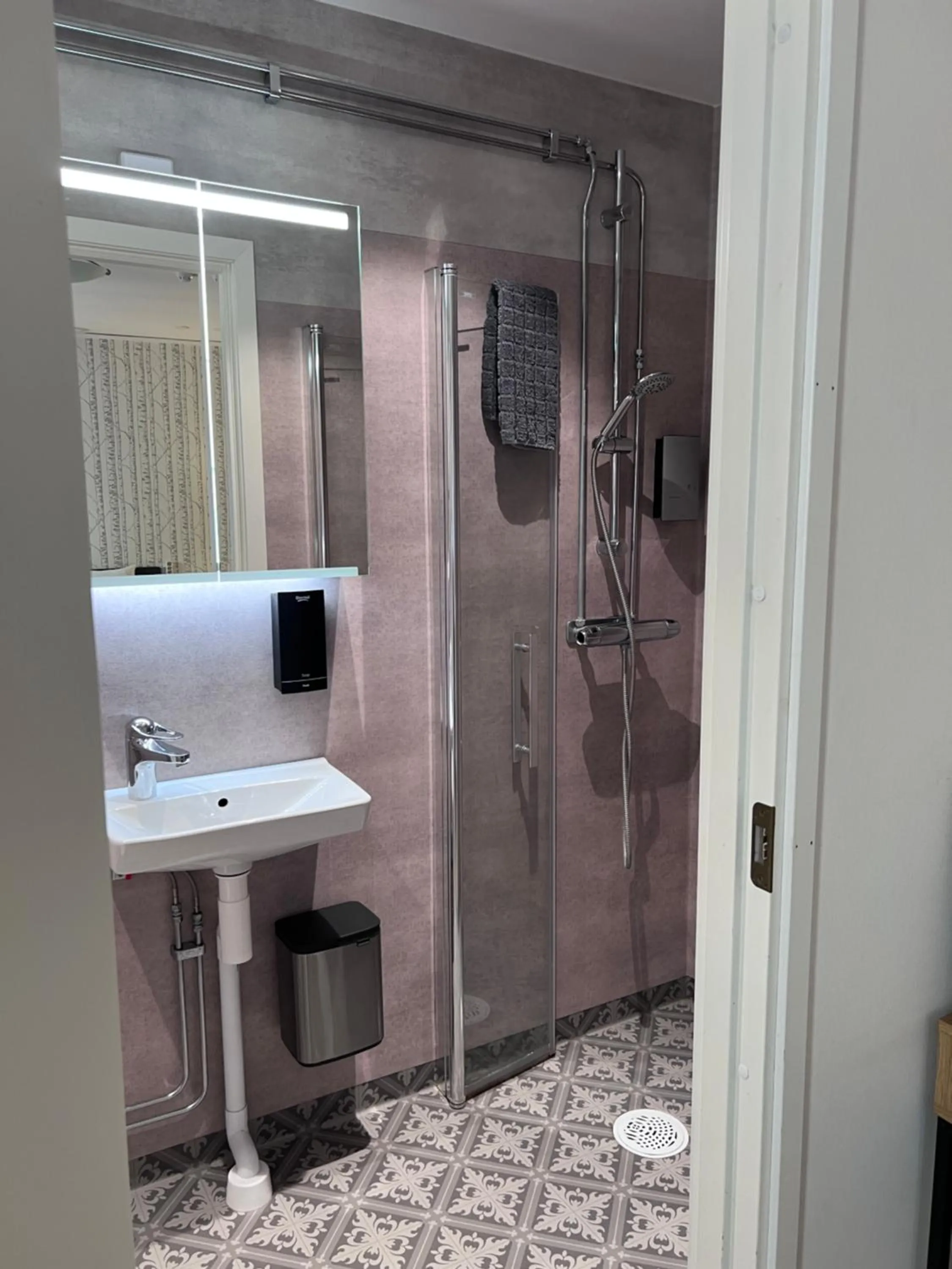 Shower in Hotel Park Allé