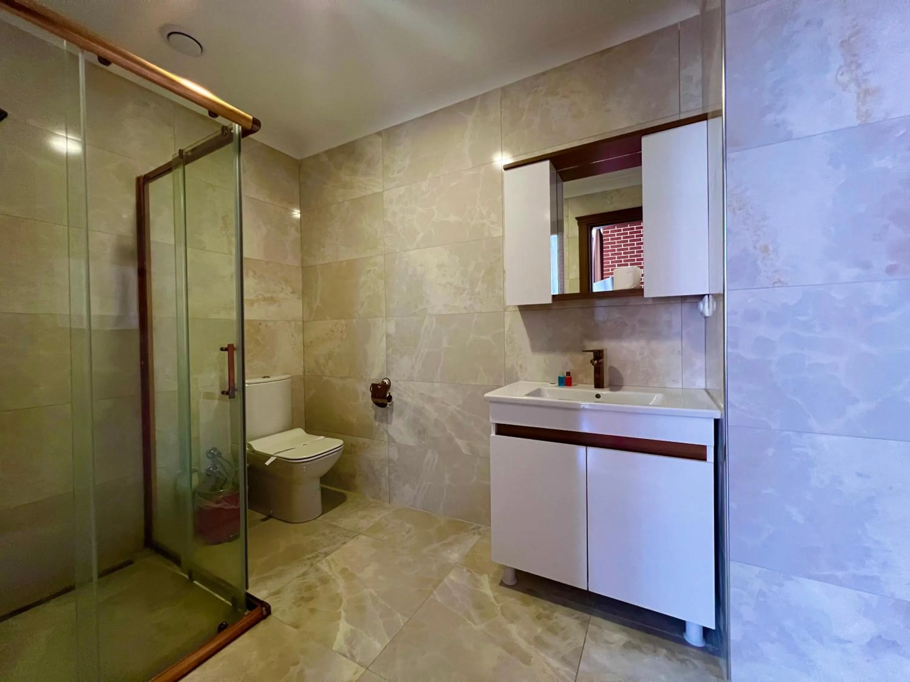 Shower in Mehmet Efendi Mansion & Hotel