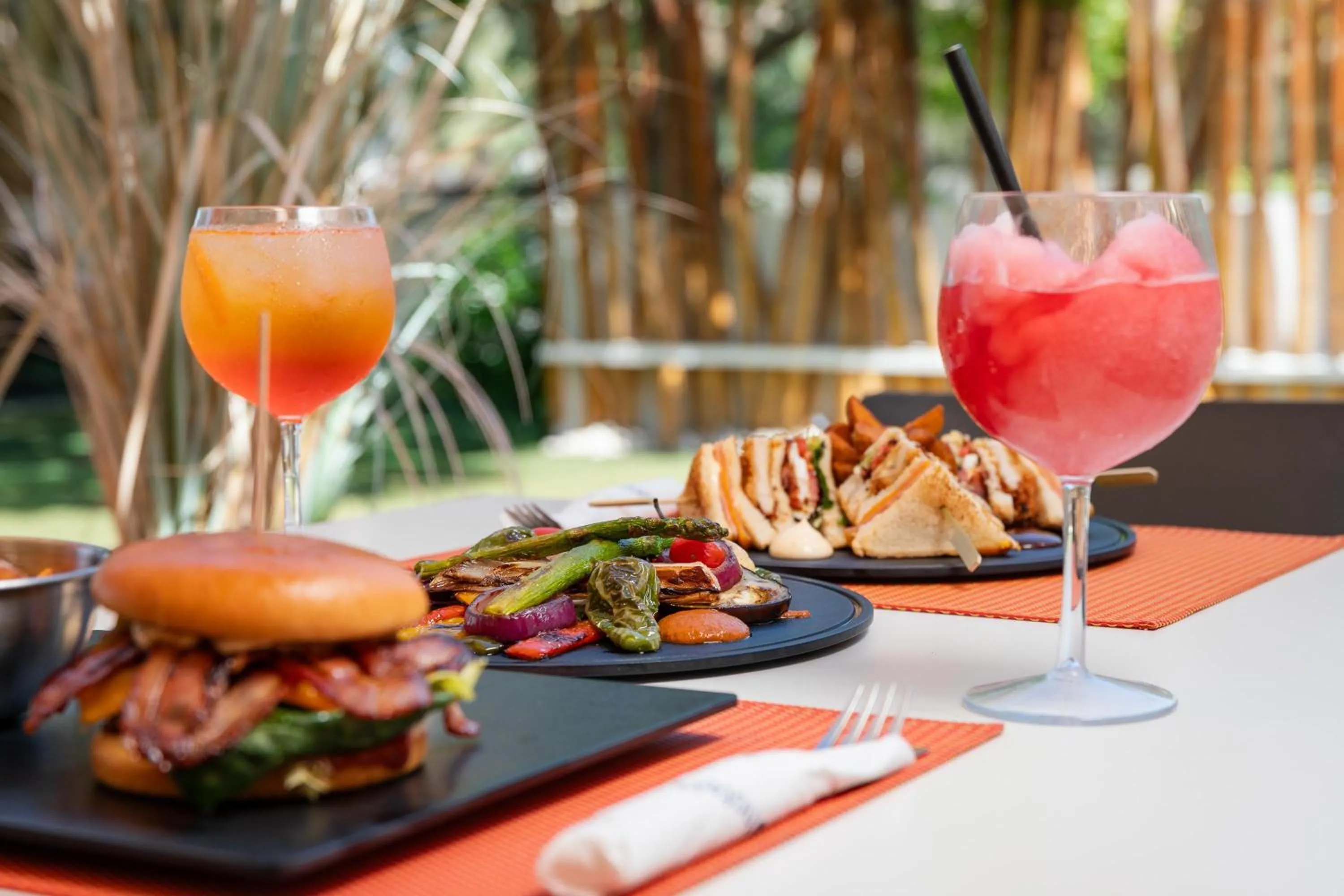 Restaurant/places to eat in THB Ocean Beach - Adults Only