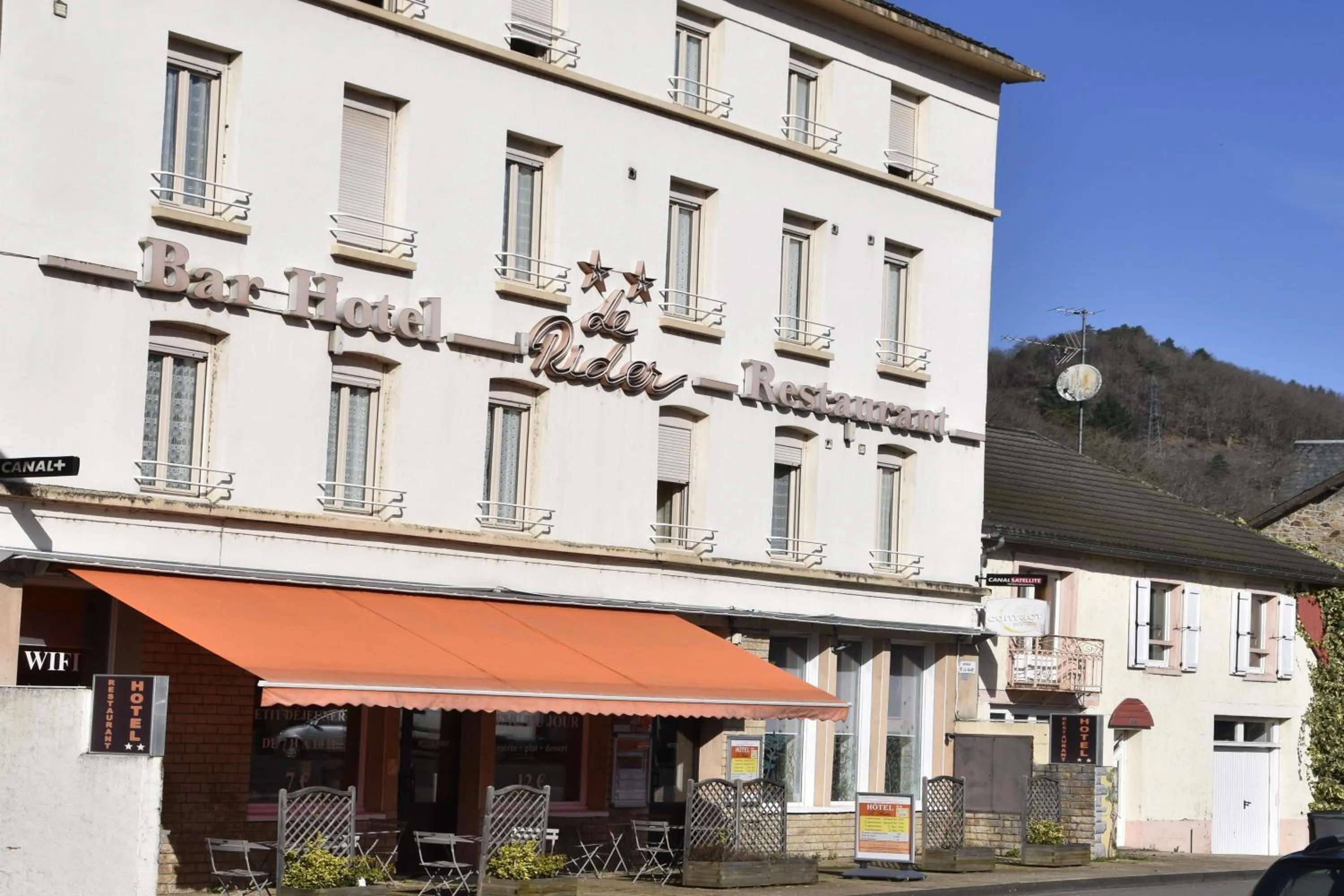 Property building in Hôtel Le Rider