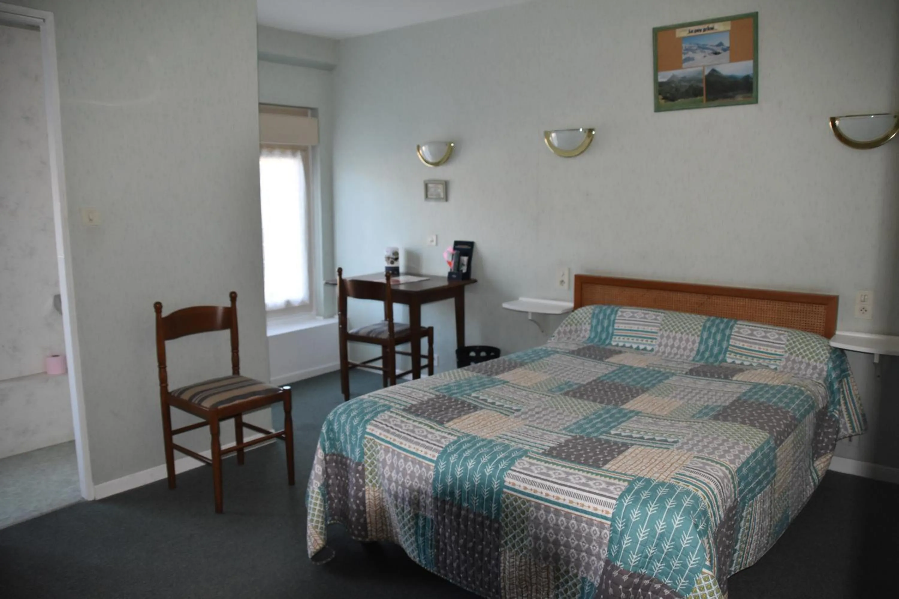 Bedroom, Bed in Hôtel Le Rider