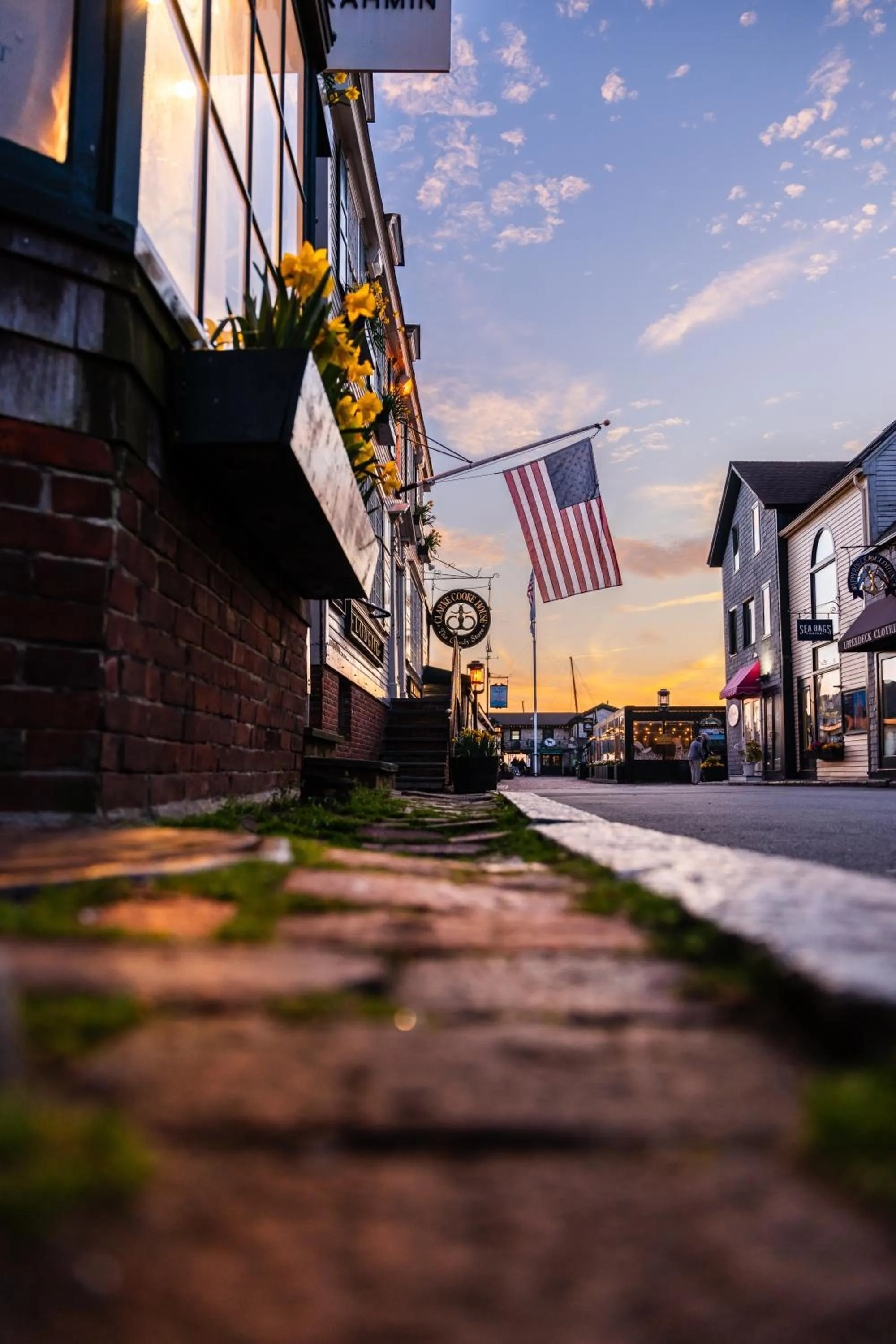 Neighbourhood in Newport Beach Hotel & Suites